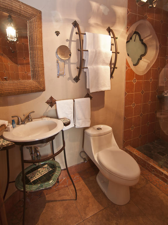 Hotel Porton Del Cielo 5*