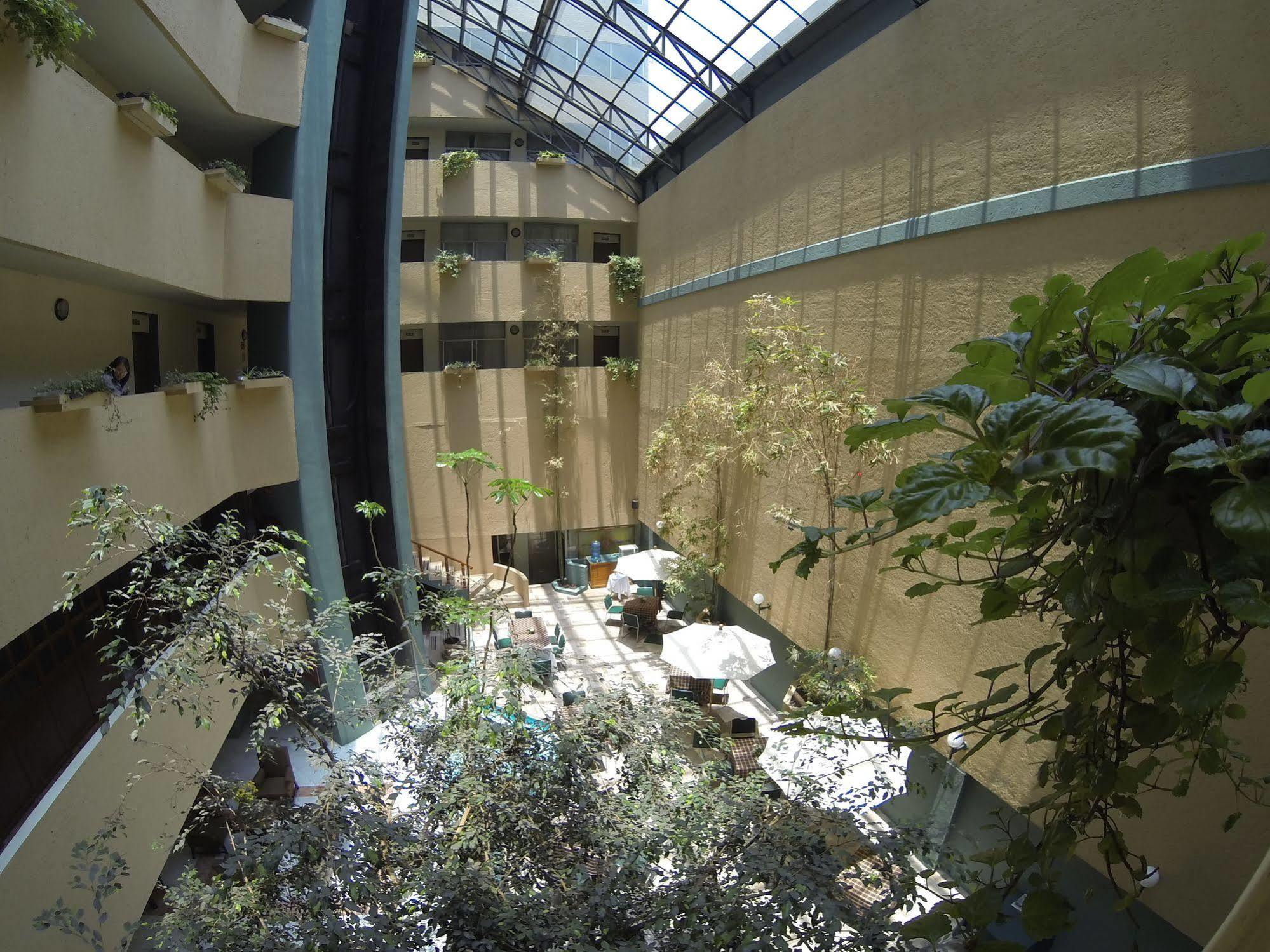 San Francisco Hotel 4*