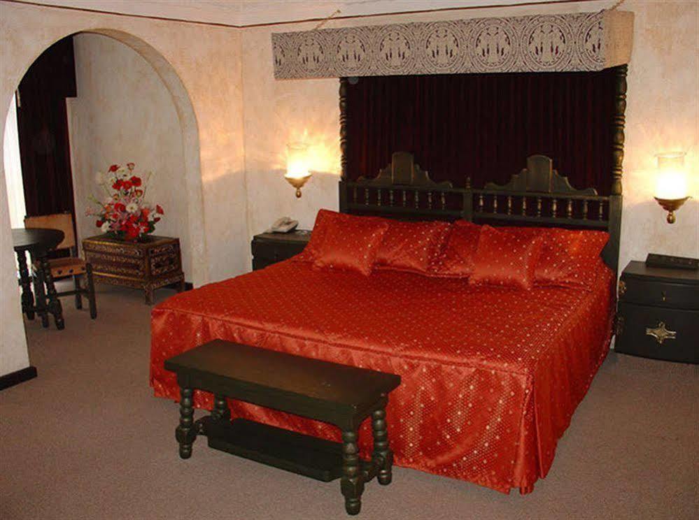 Castillo De Santa Cecilia Hotel