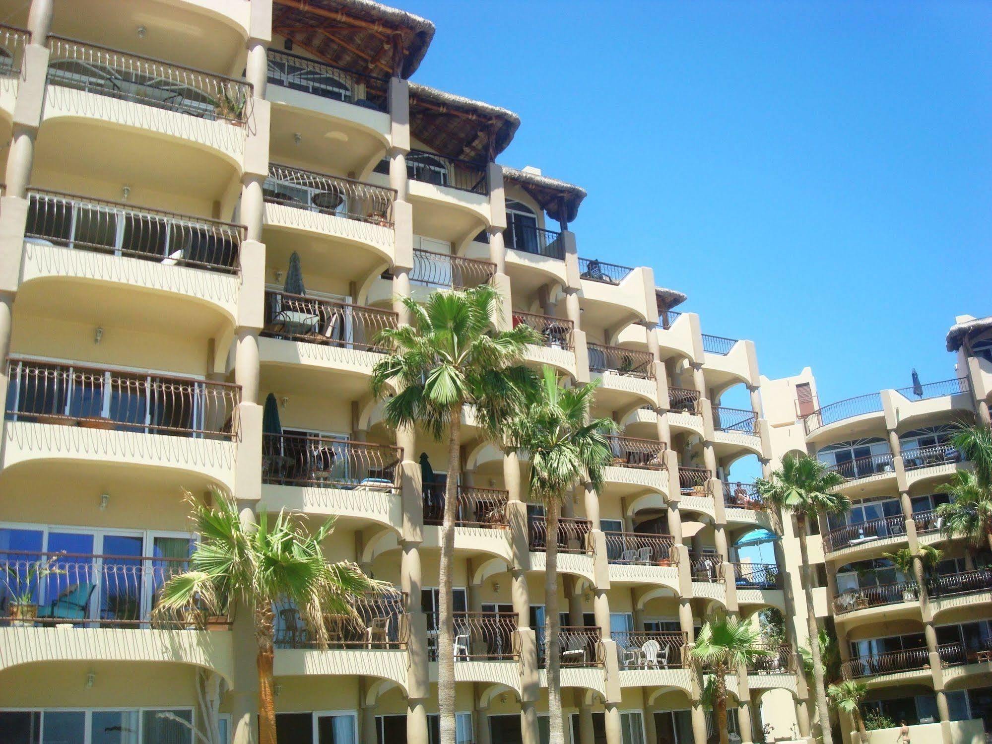 Beachfront Las Olas 2Bdr Condo Hotel