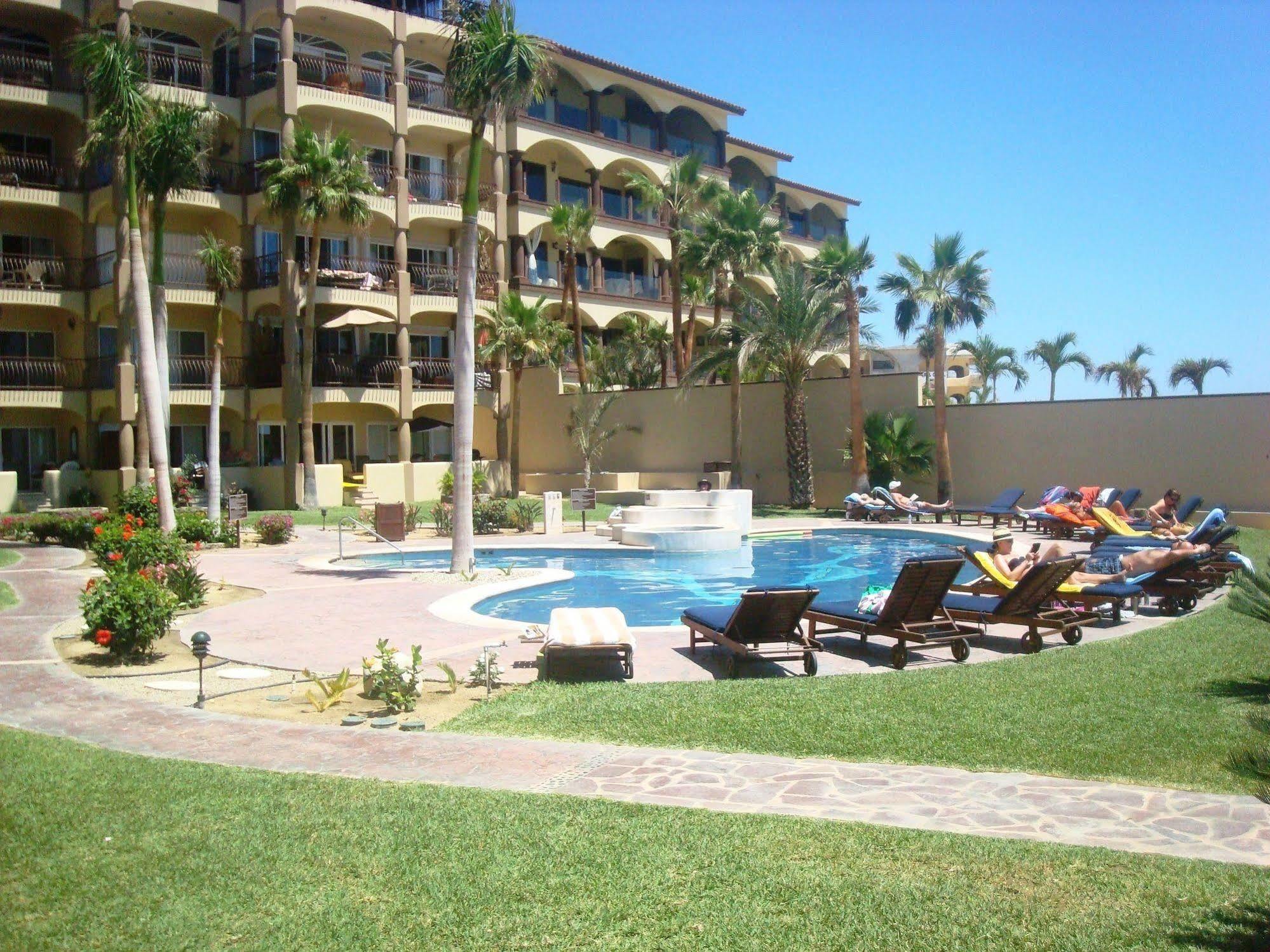 Beachfront Las Olas 2Bdr Condo San Jose del Cabo