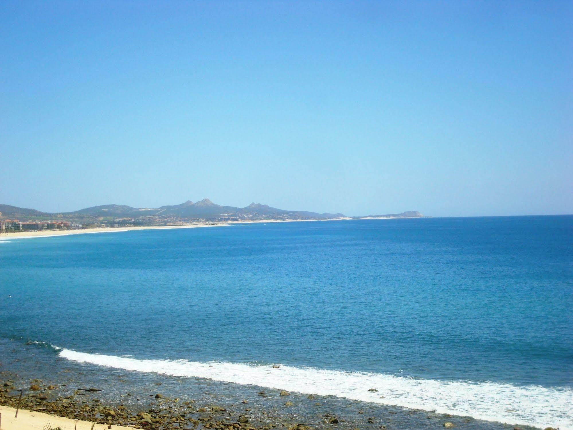 Beachfront Las Olas 2Bdr Condo 3*