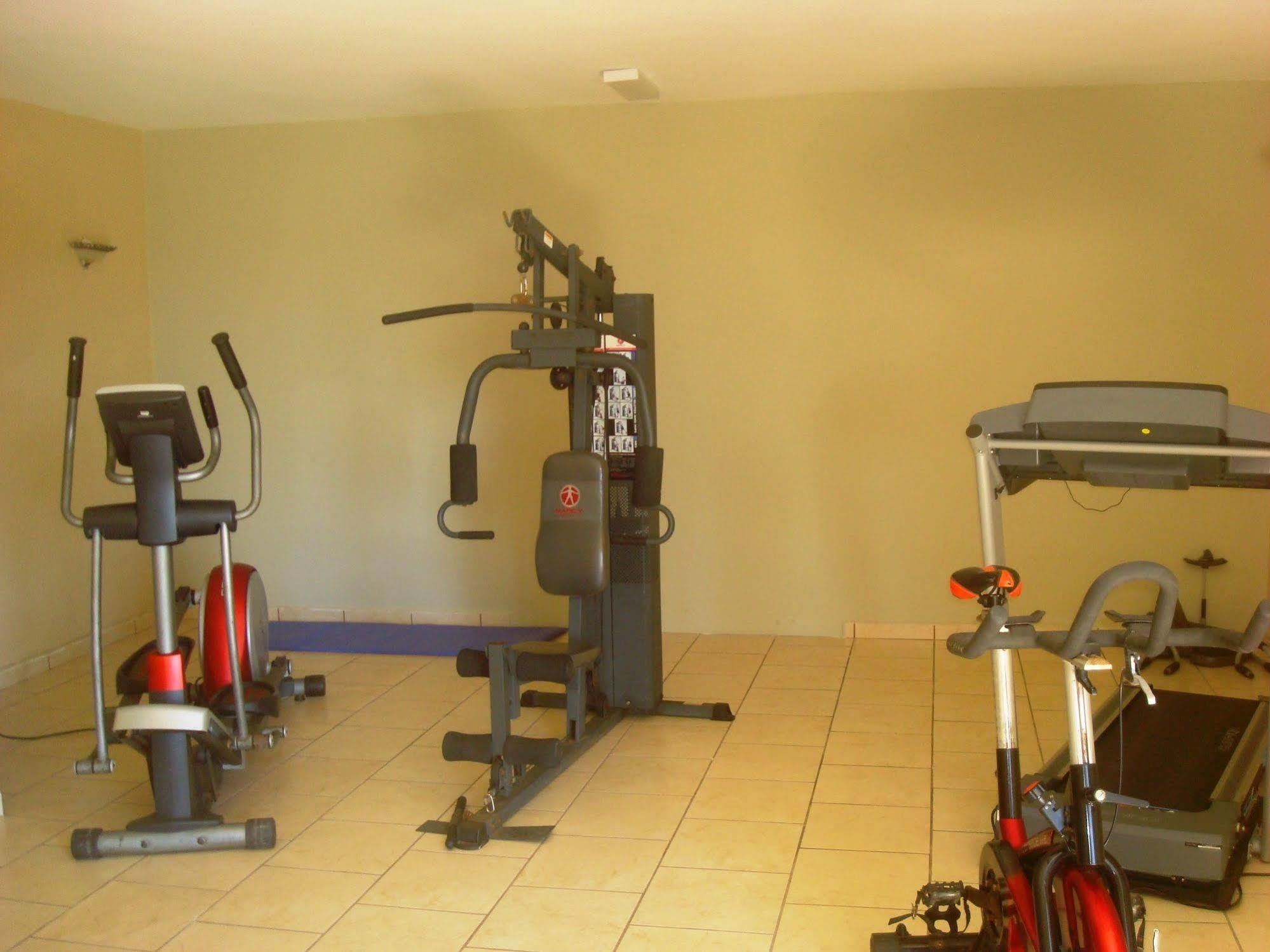 Beachfront Las Olas 2Bdr Condo Hotel