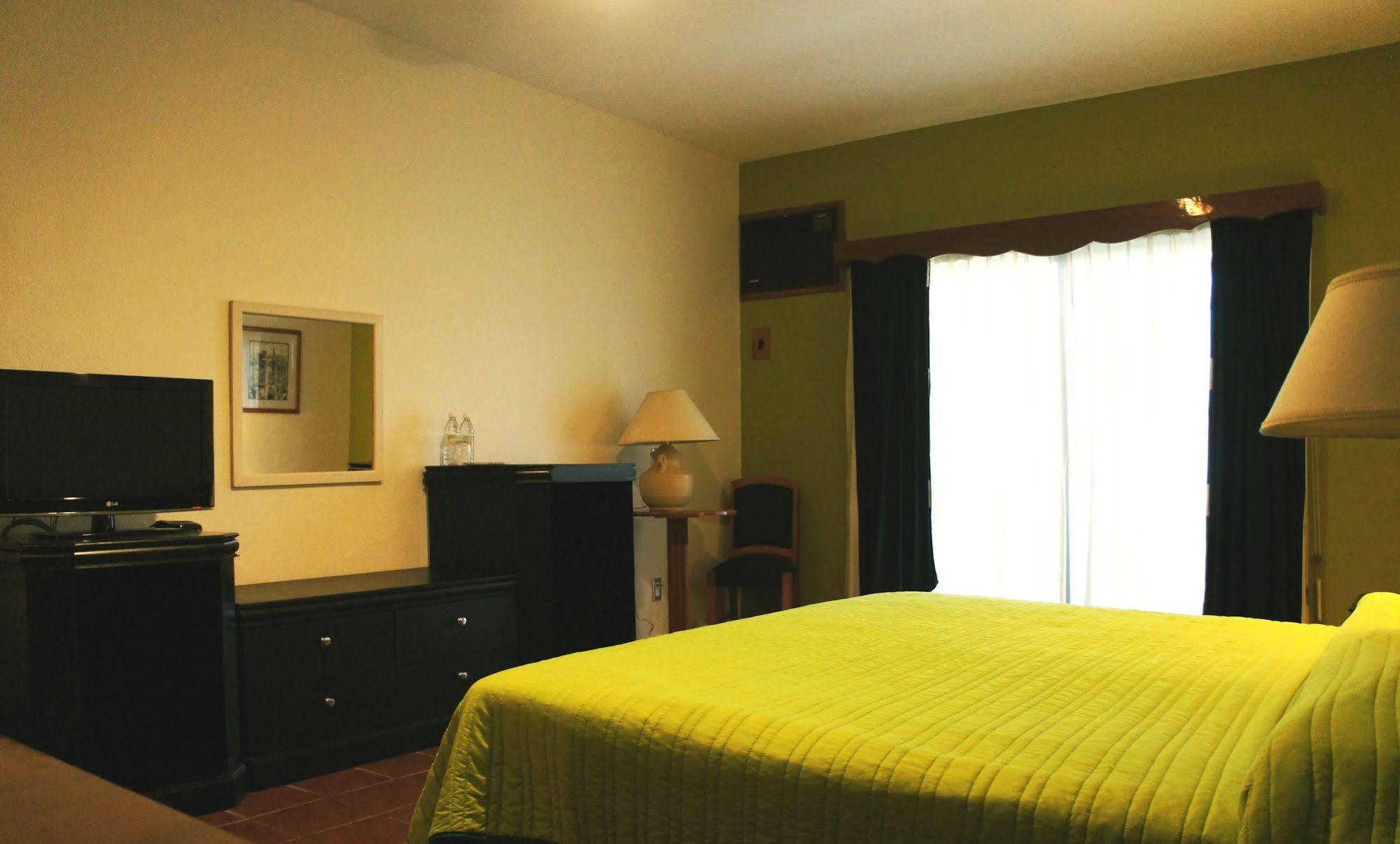 Casa Grande Y Centro De Negocios Hotel