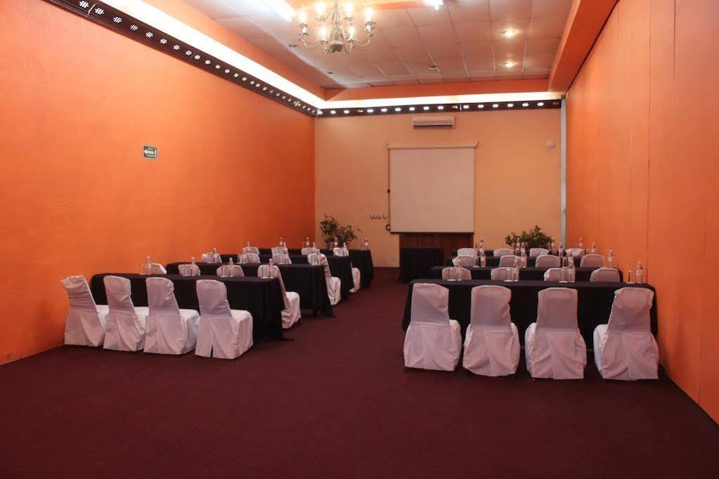 Casa Grande Y Centro De Negocios Hotel