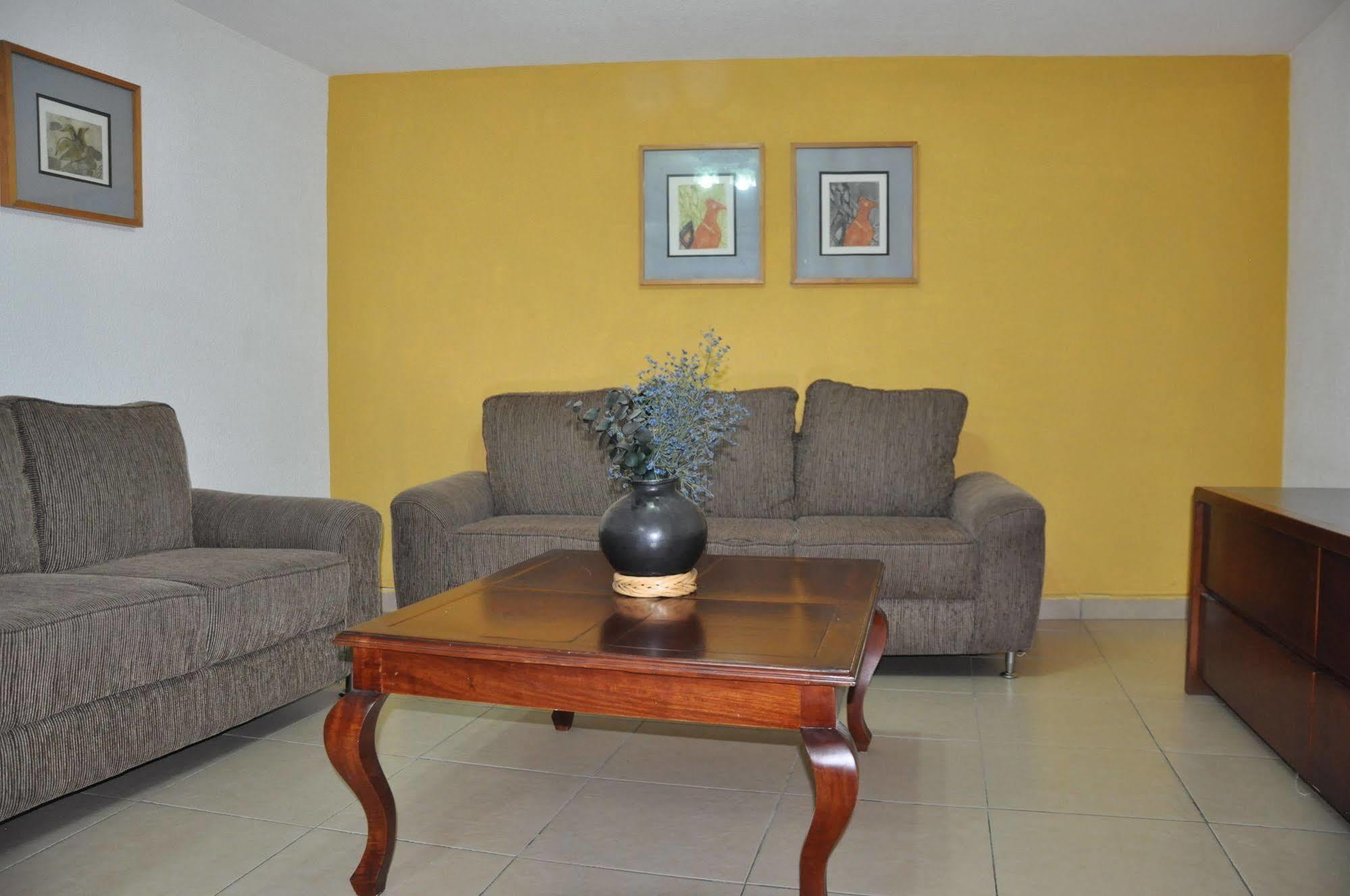 Santa Lucia Del Bosque 3*