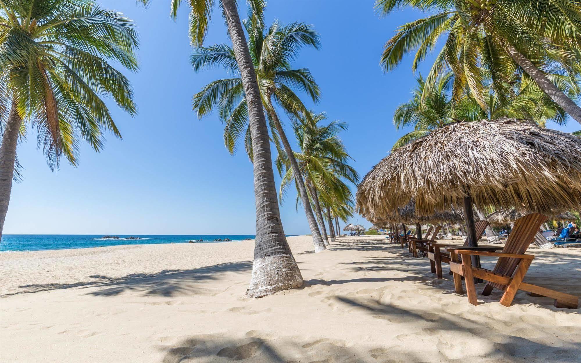 Real Puerto Escondido Resort