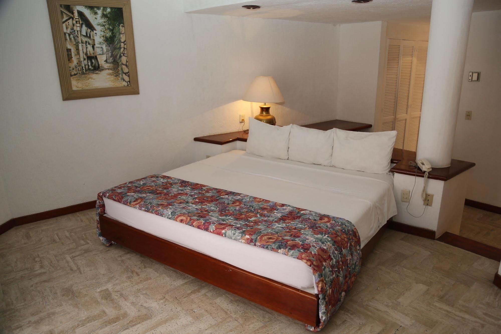 Hotel Costa Blanca Cancun