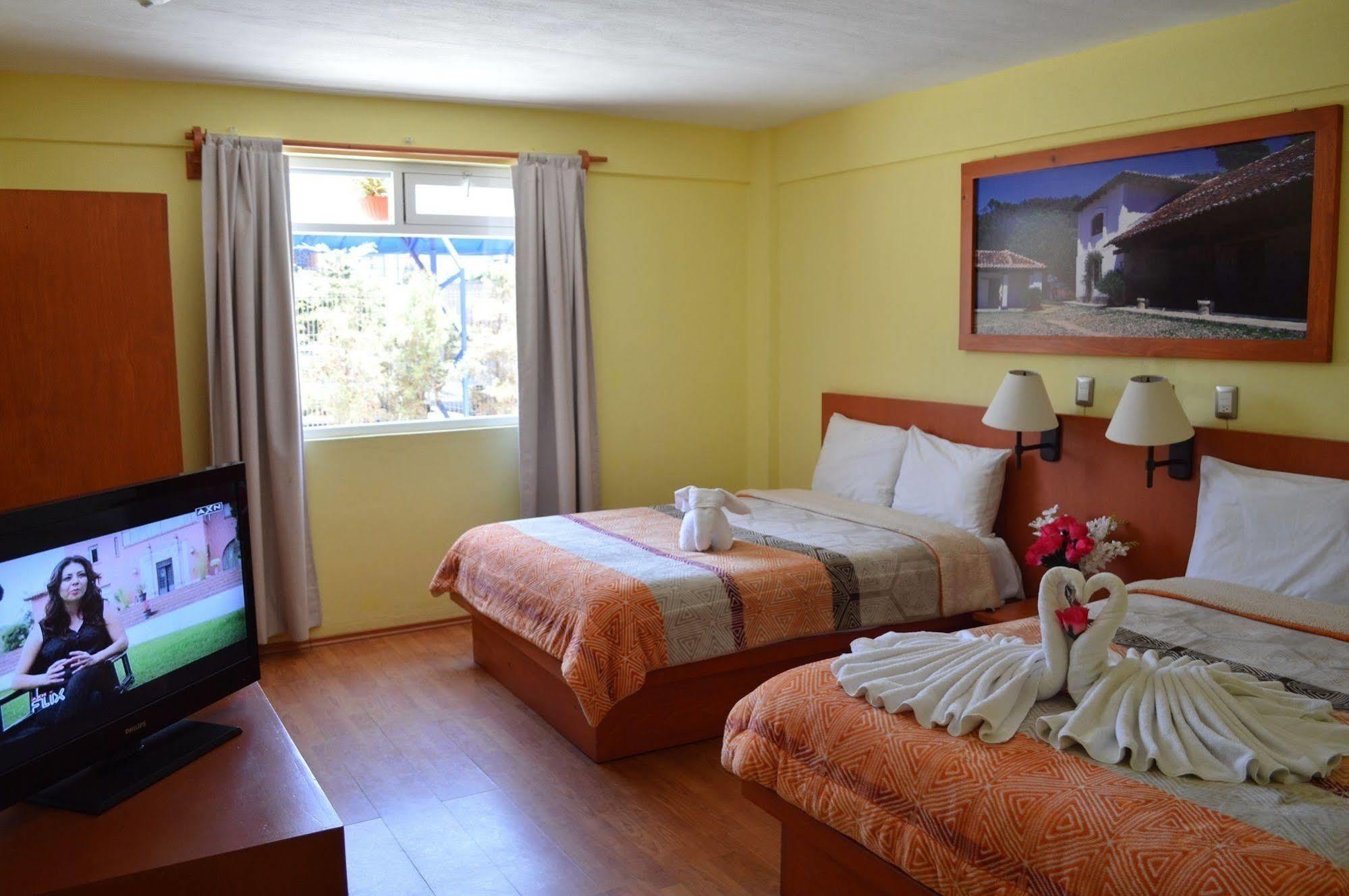 Azulejos Hotel 4*