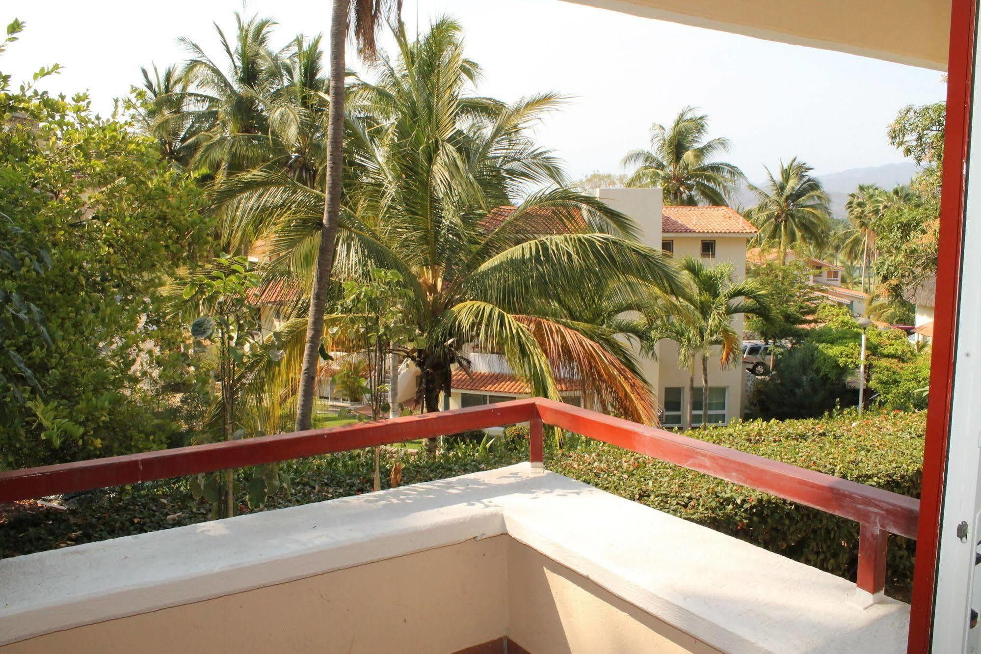 Del Palmar With Club Manzanillo