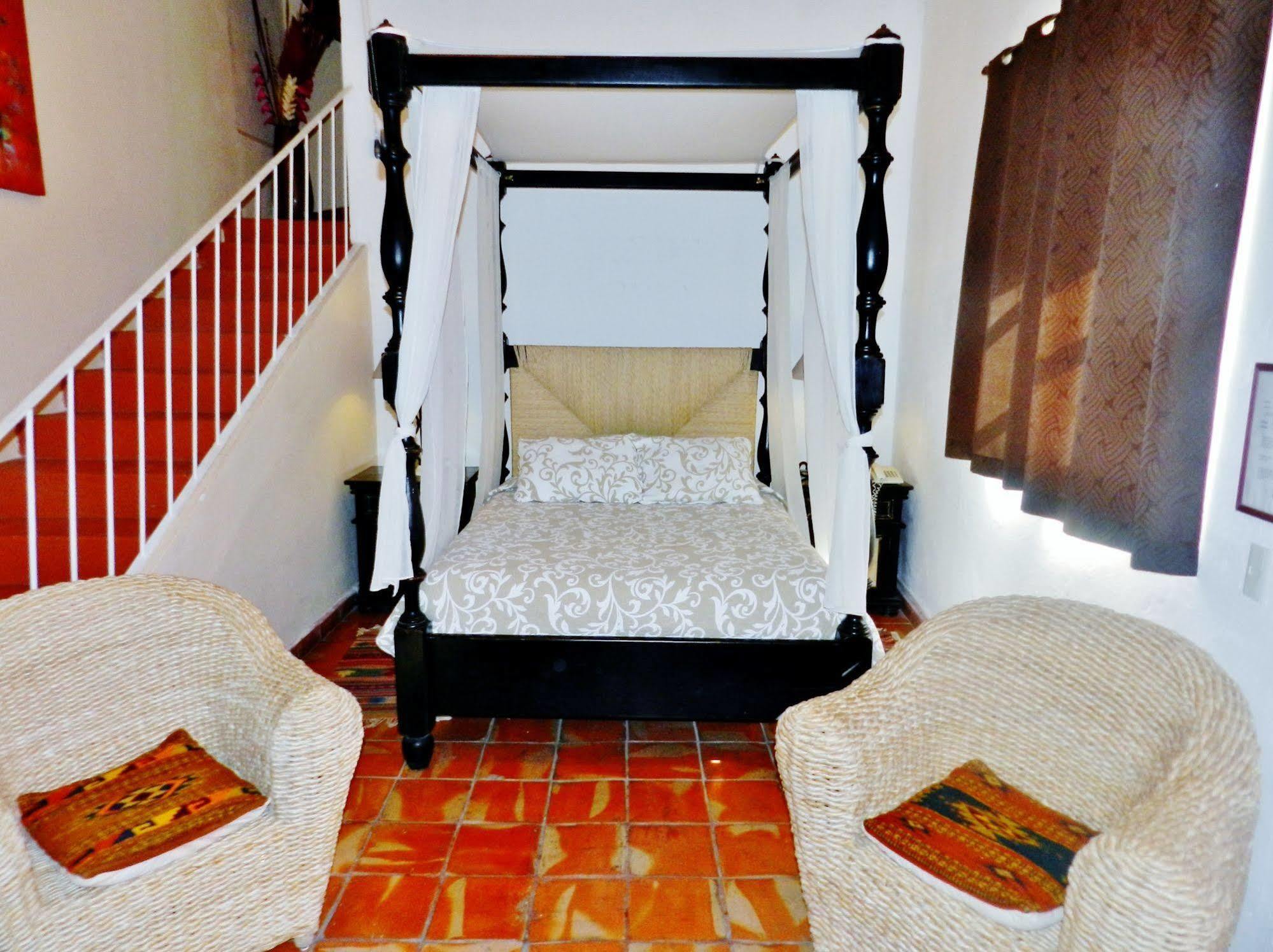Rosa Morada Bed & Breakfast 4*