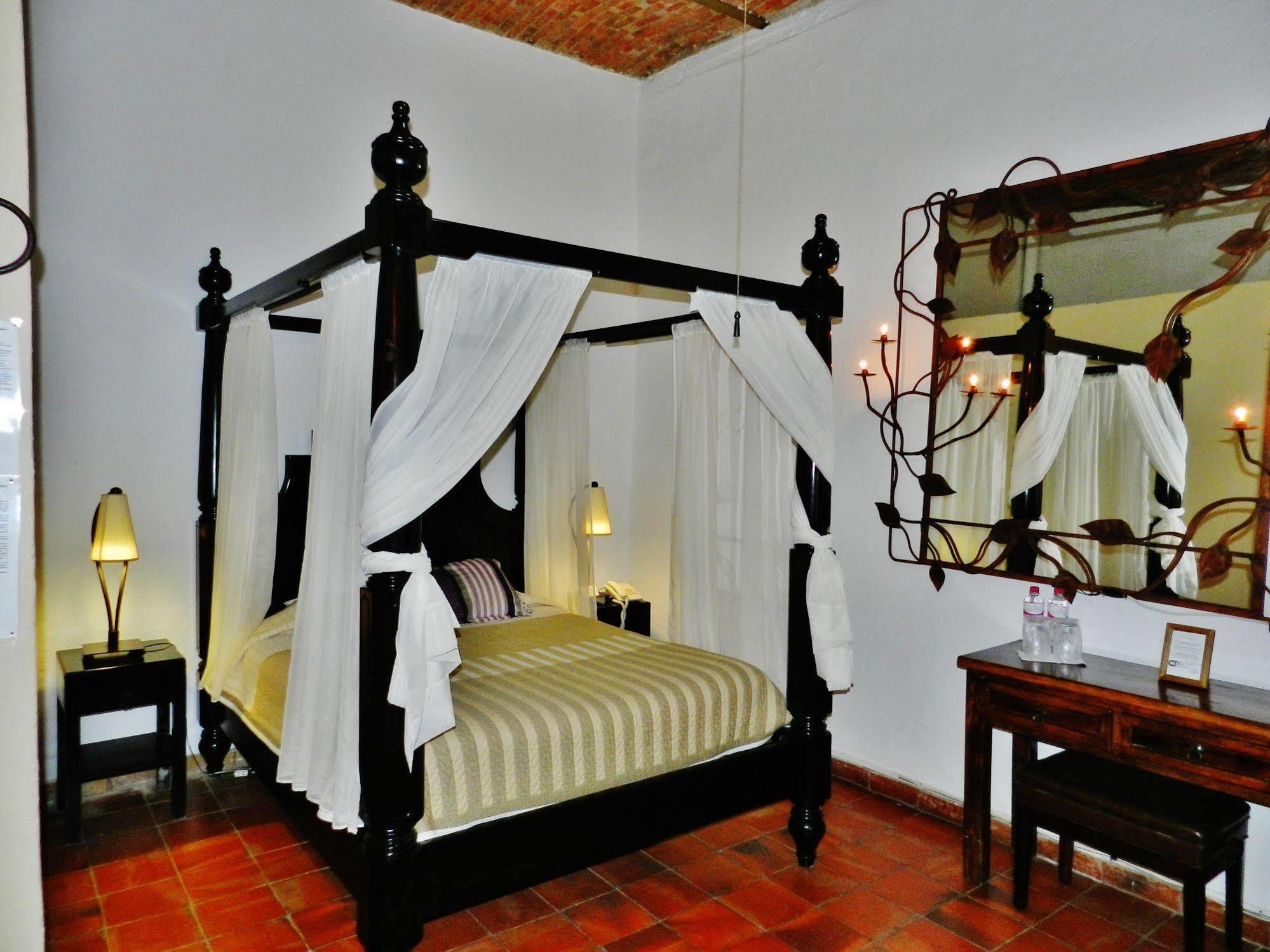 Rosa Morada Bed & Breakfast 4*