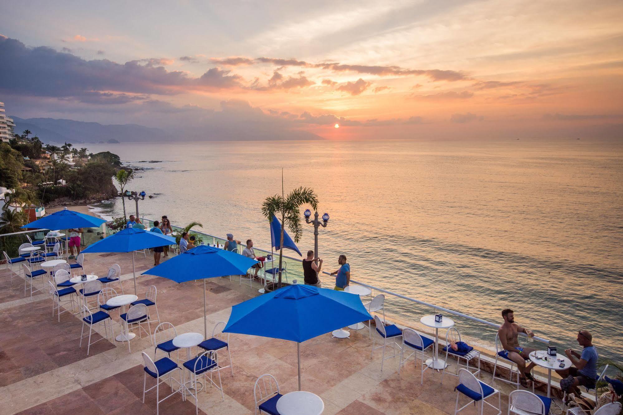 Blue Chairs Beachfront - Adults Only Hotel 3*