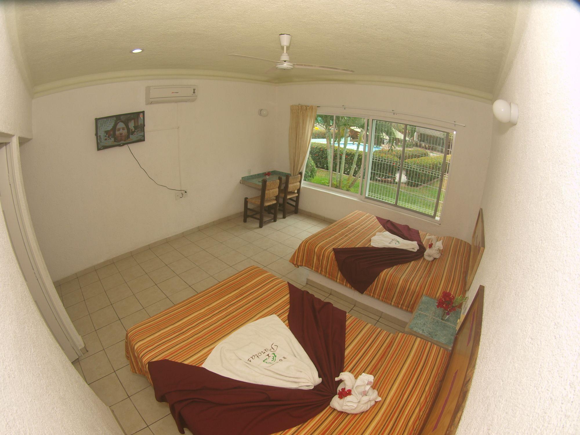 Parotas 3*