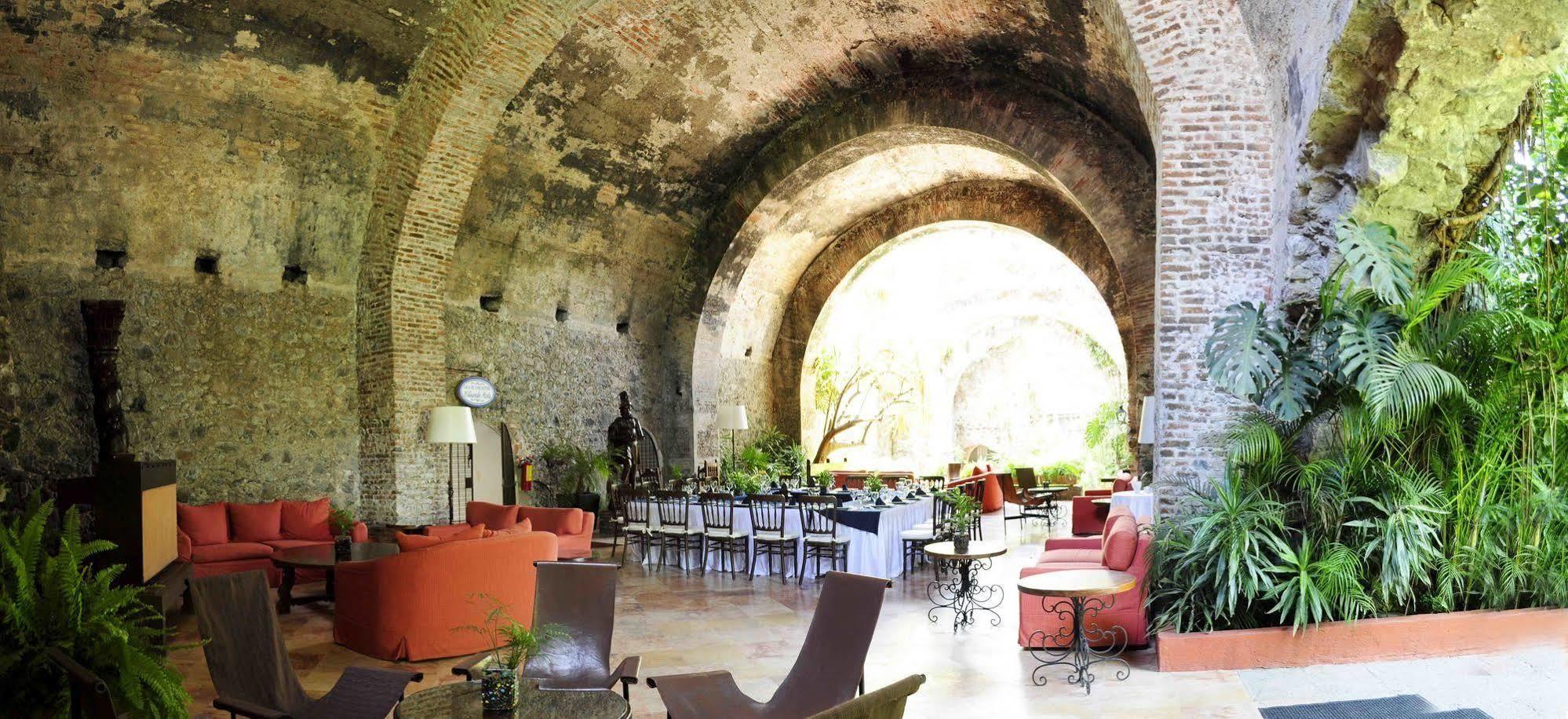 & Hacienda De Cortes 5*