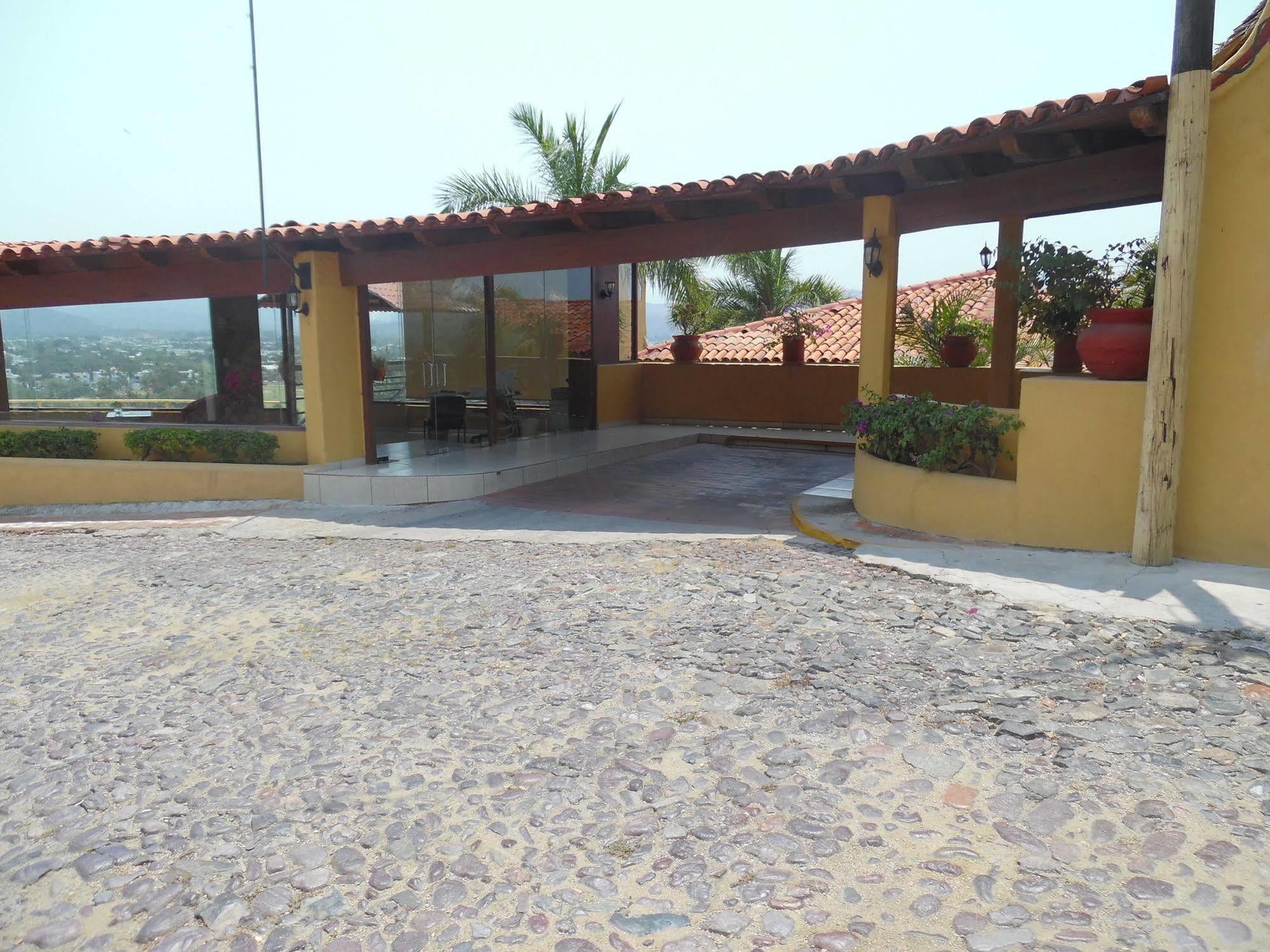Hotel Plaza Tucanes Manzanillo