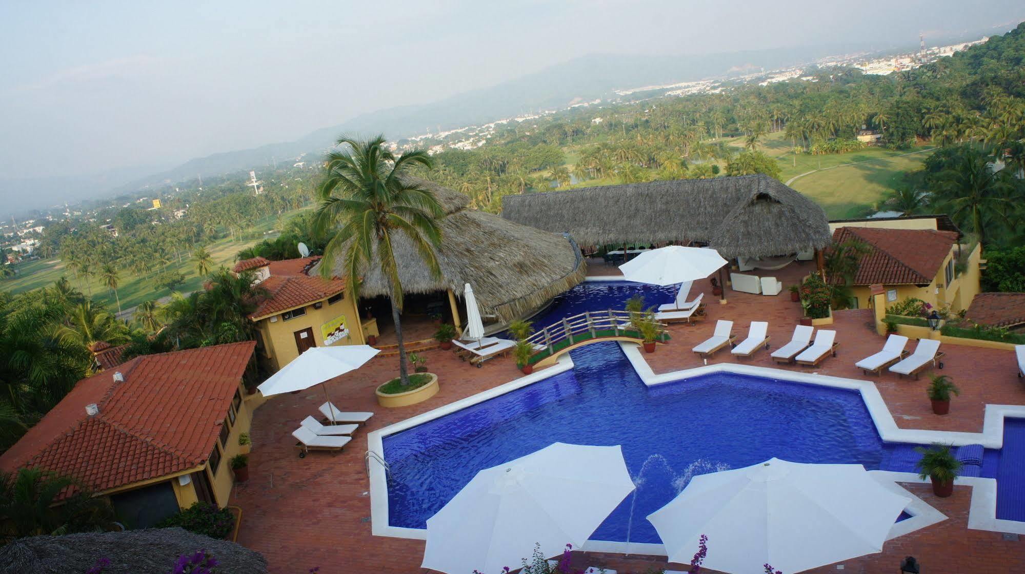 Plaza Tucanes Manzanillo