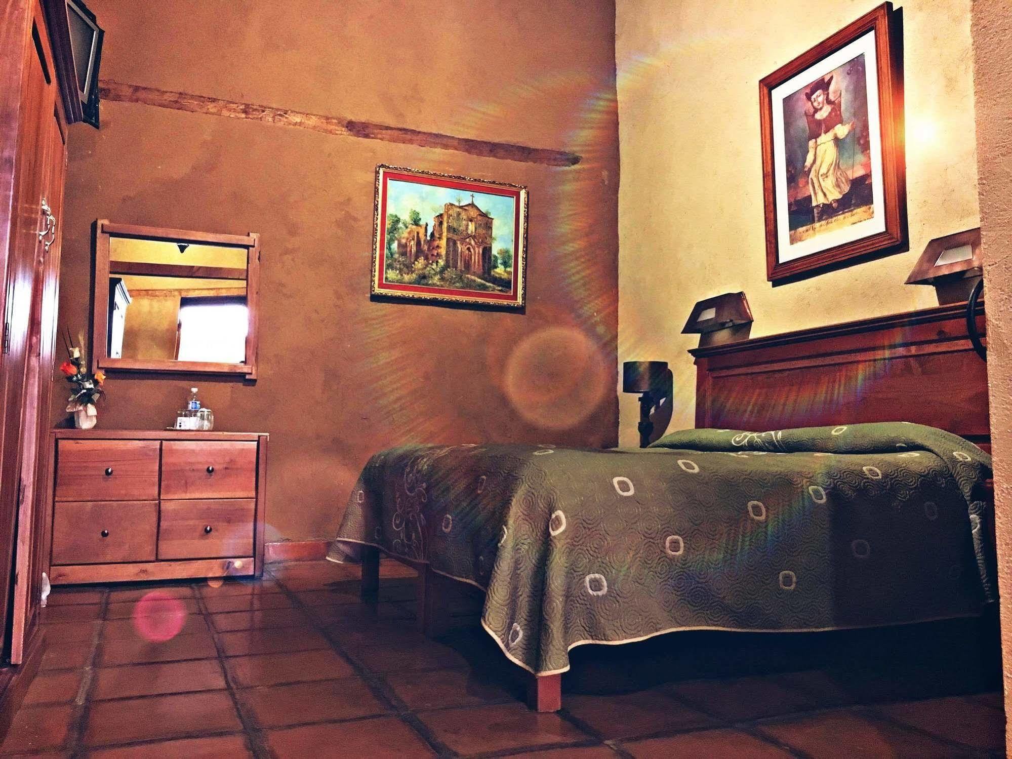 Refugio Del Angel Hotel 3*