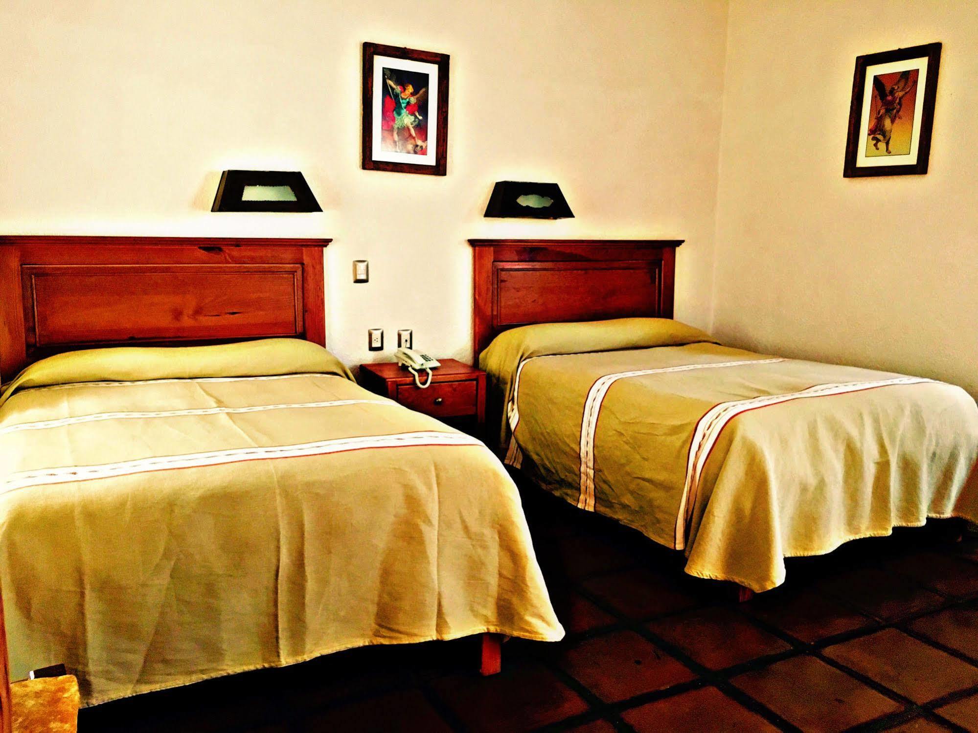 Refugio Del Angel Hotel