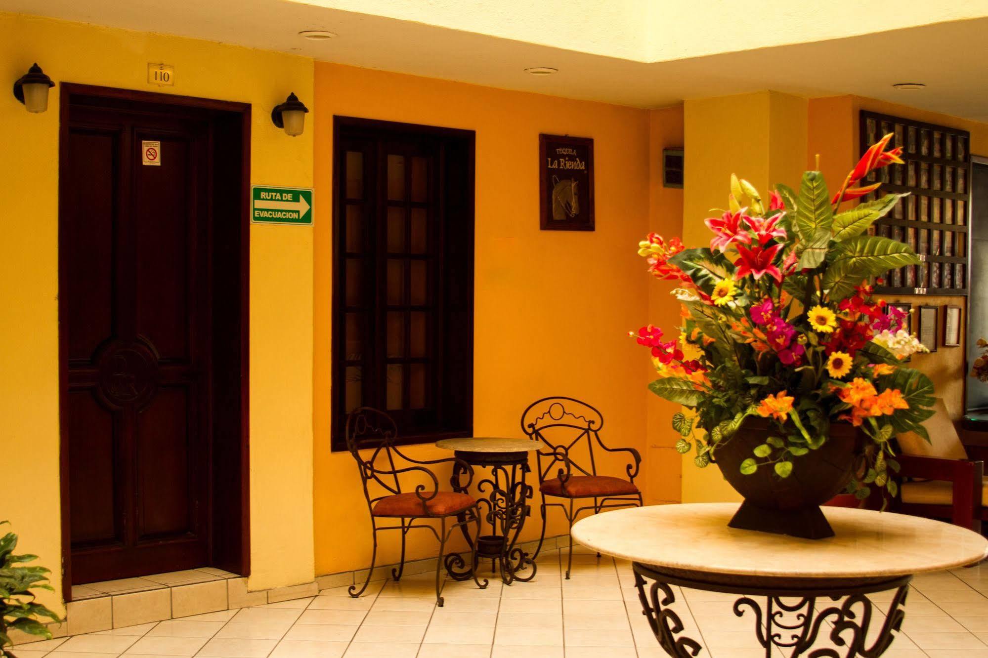 Plaza Jardin Hotel Tequila