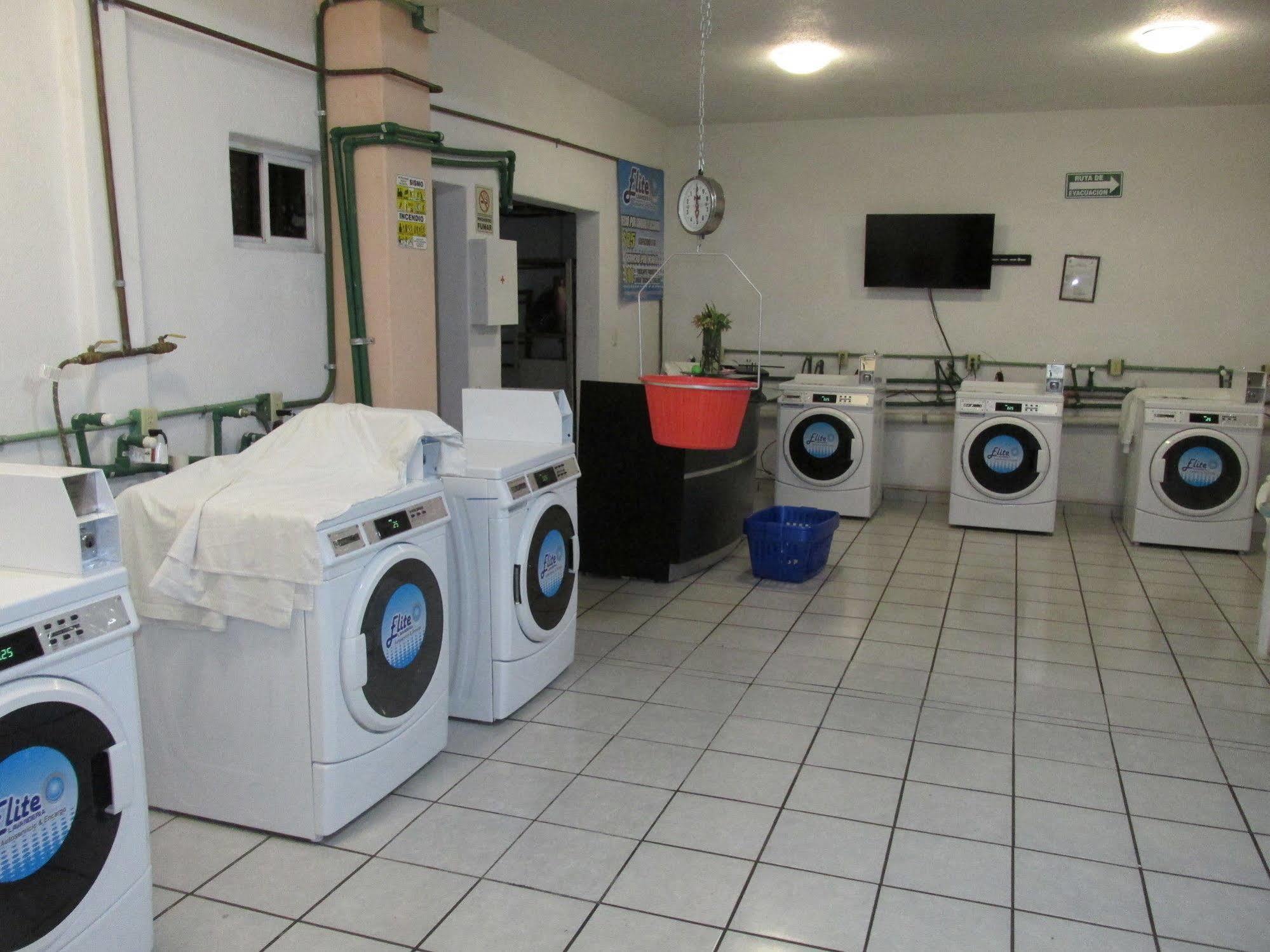 Albatros Hotel 3*