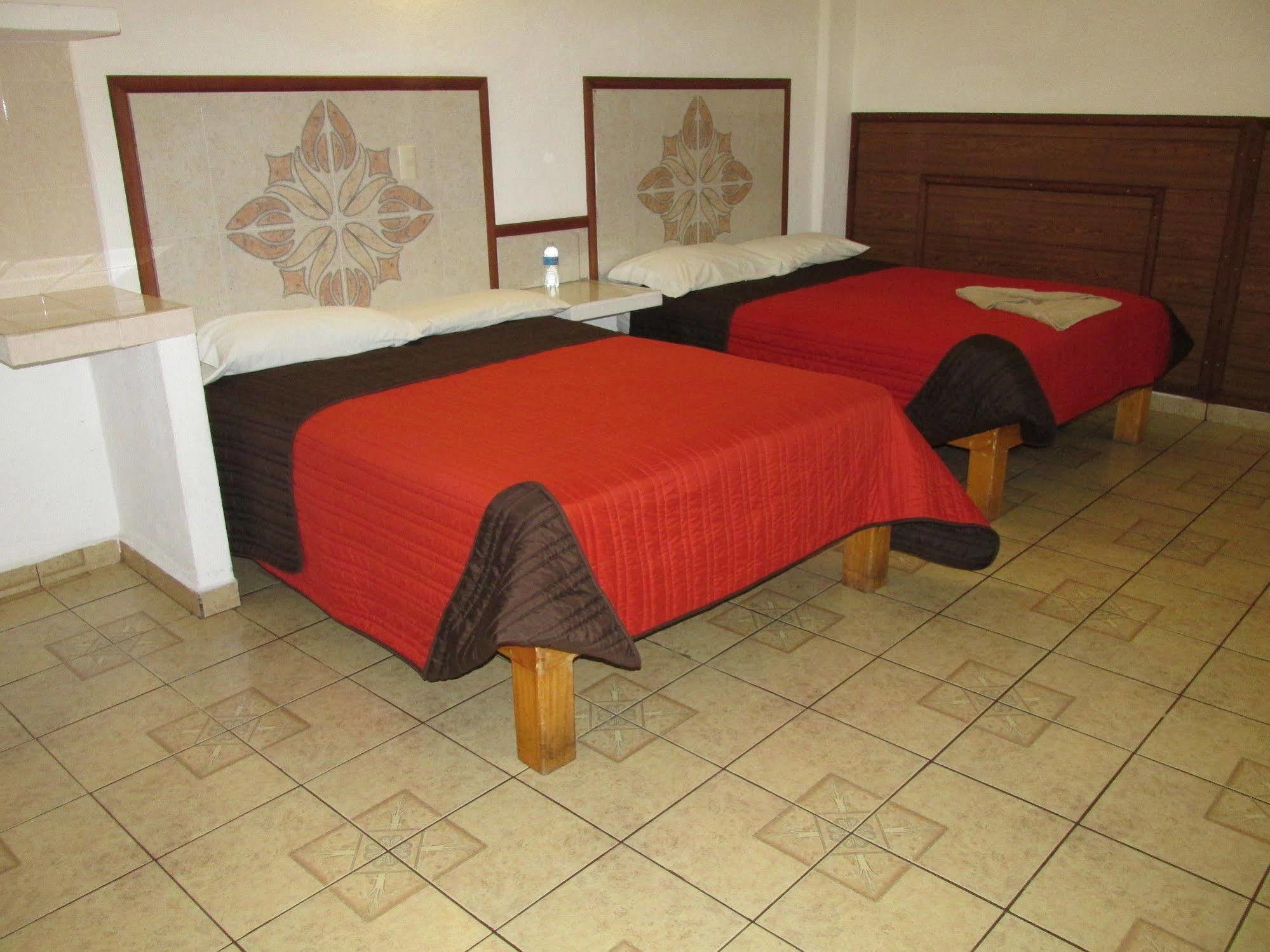 Albatros Hotel