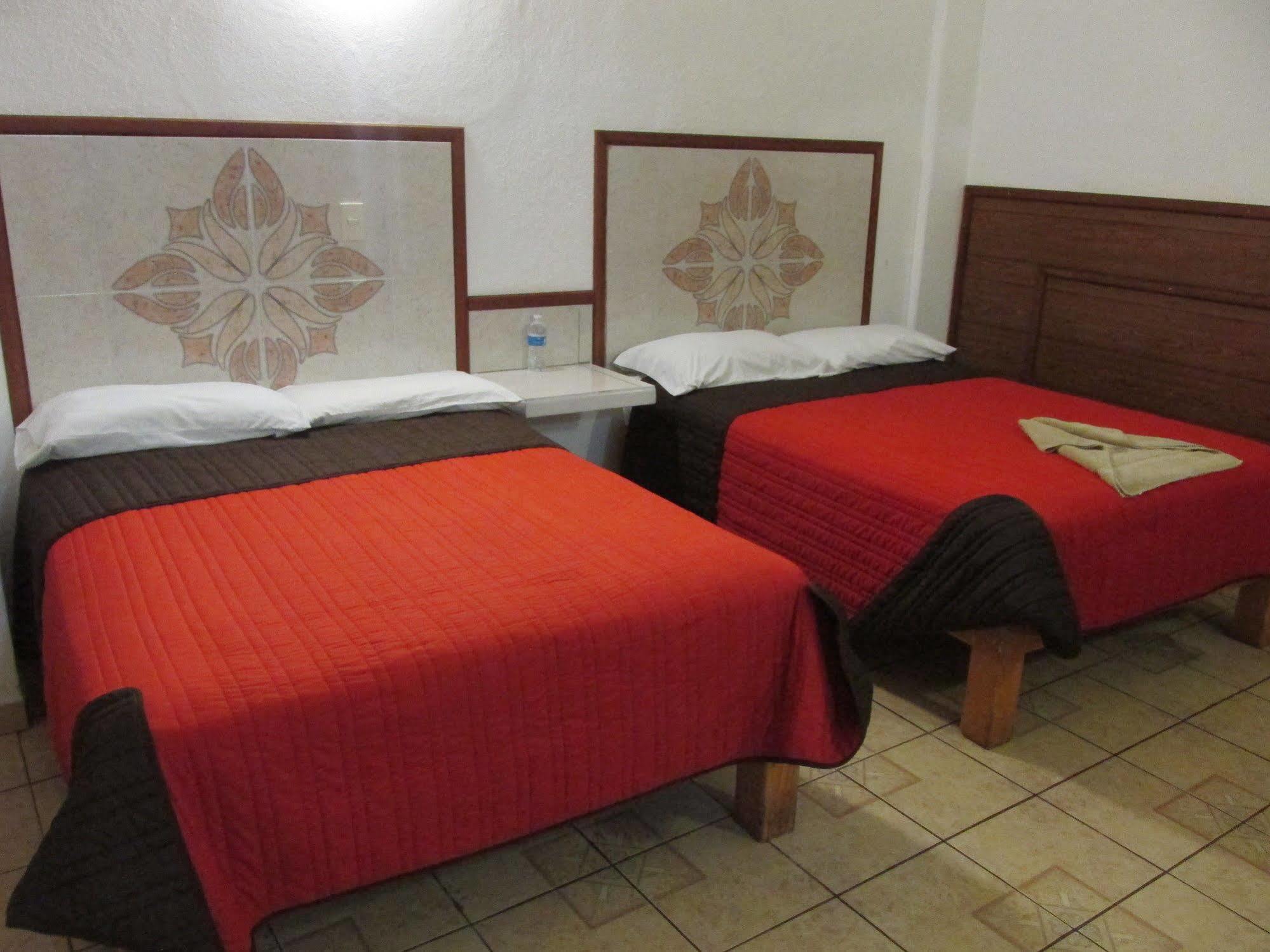 Albatros Hotel Manzanillo