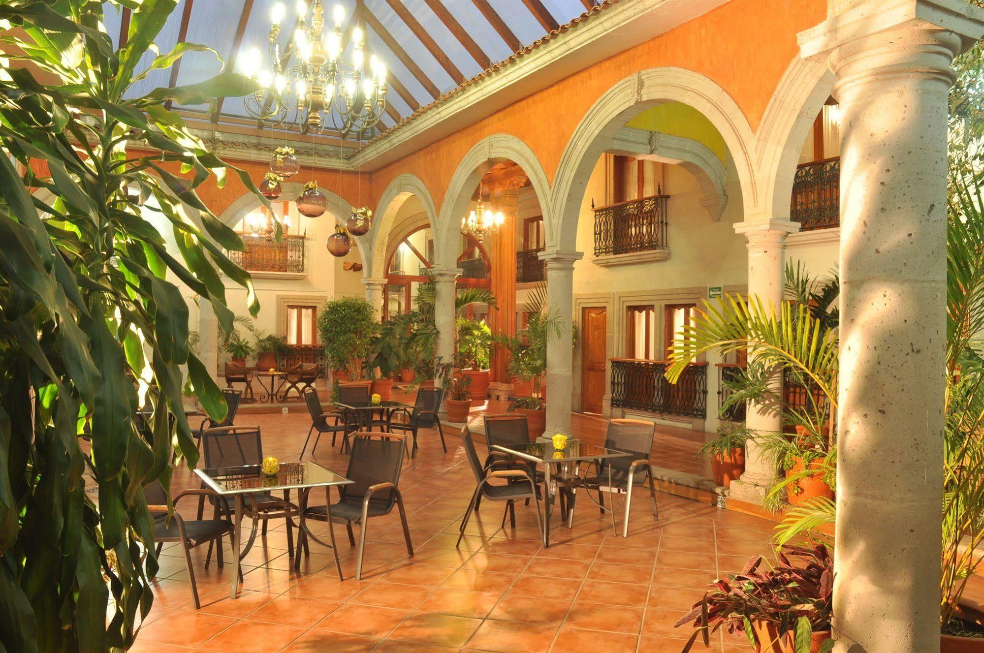 Mision Centro Historico Hotel