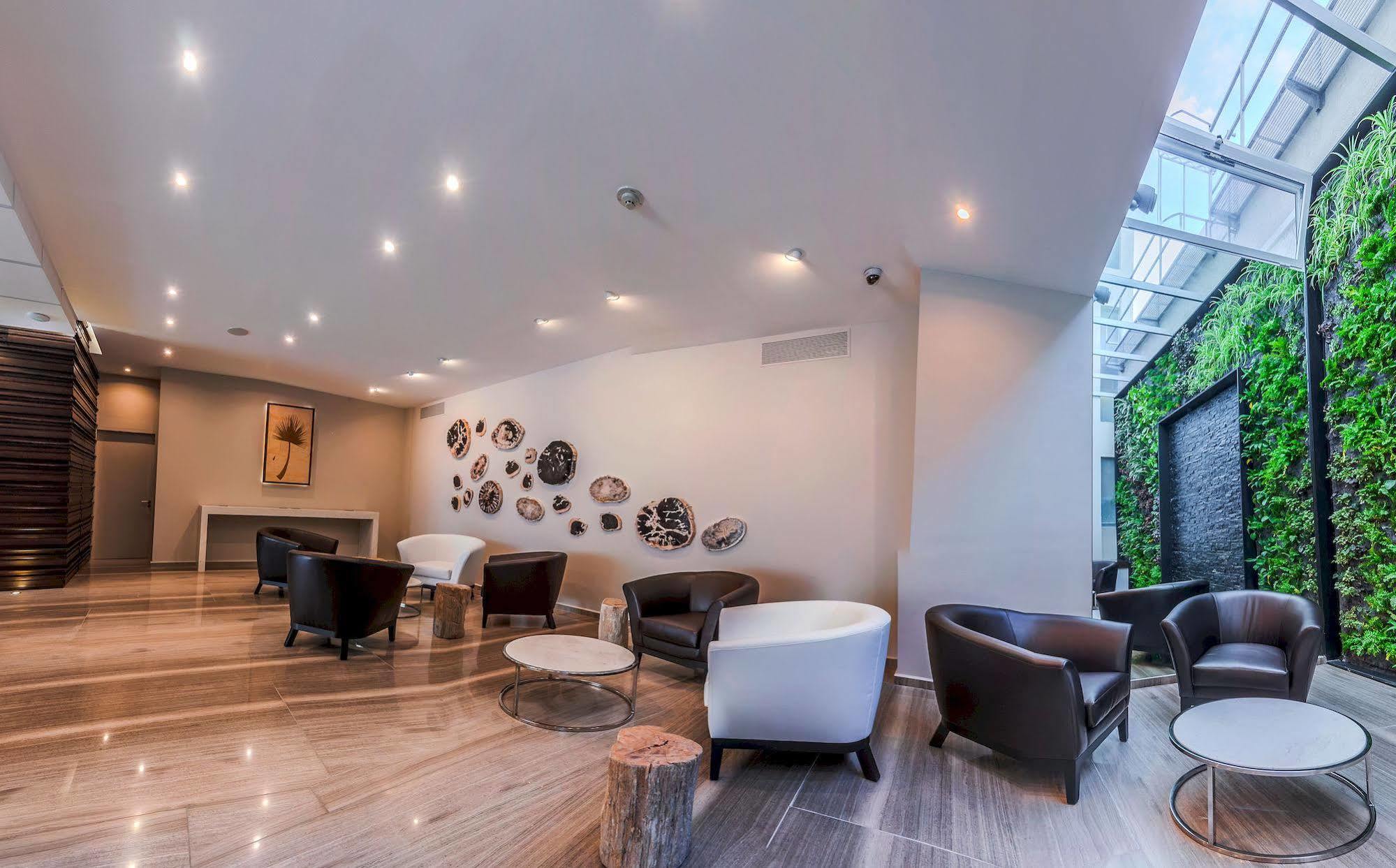 Zenith Hotel 5*