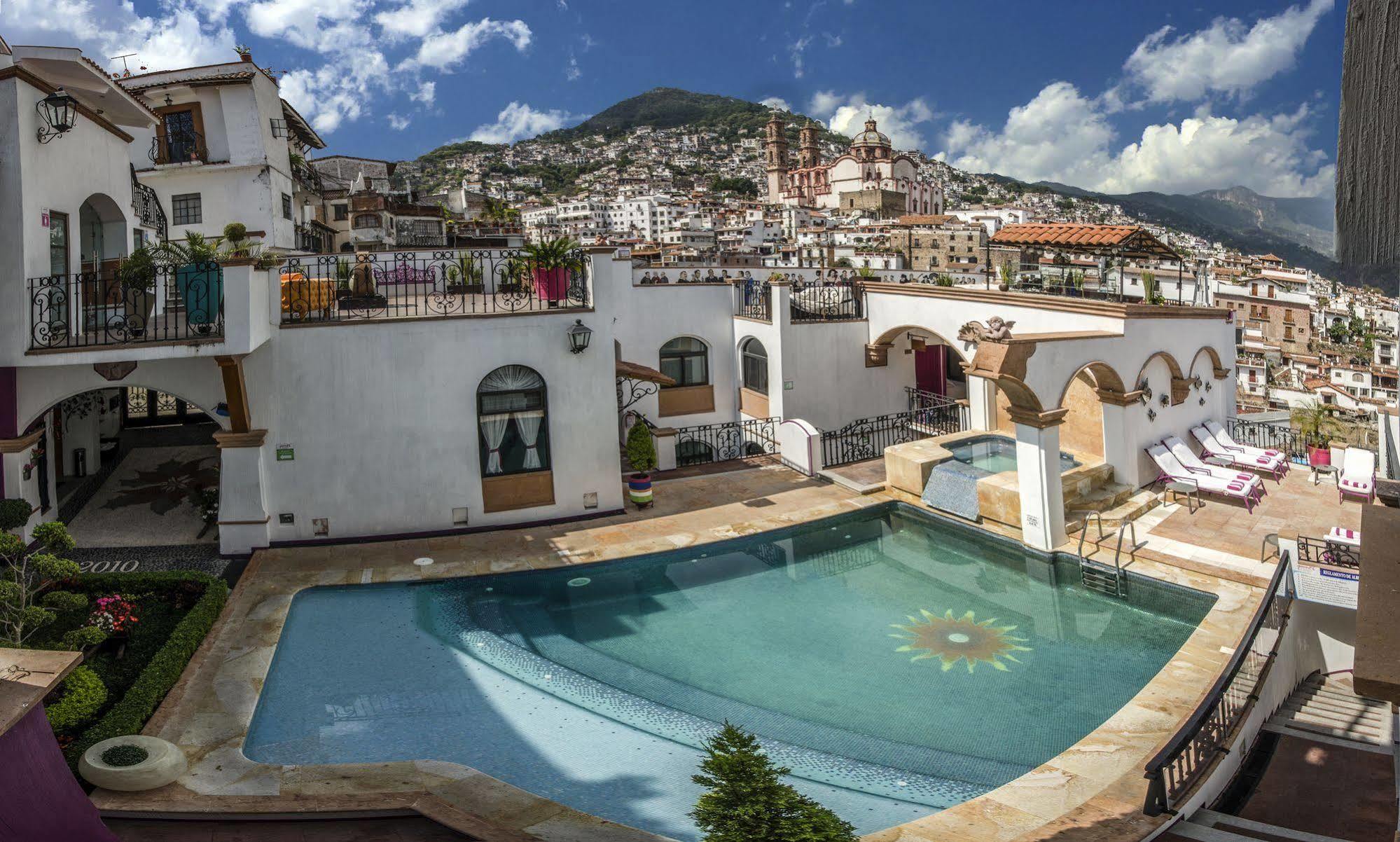 Boutique Pueblo Lindo