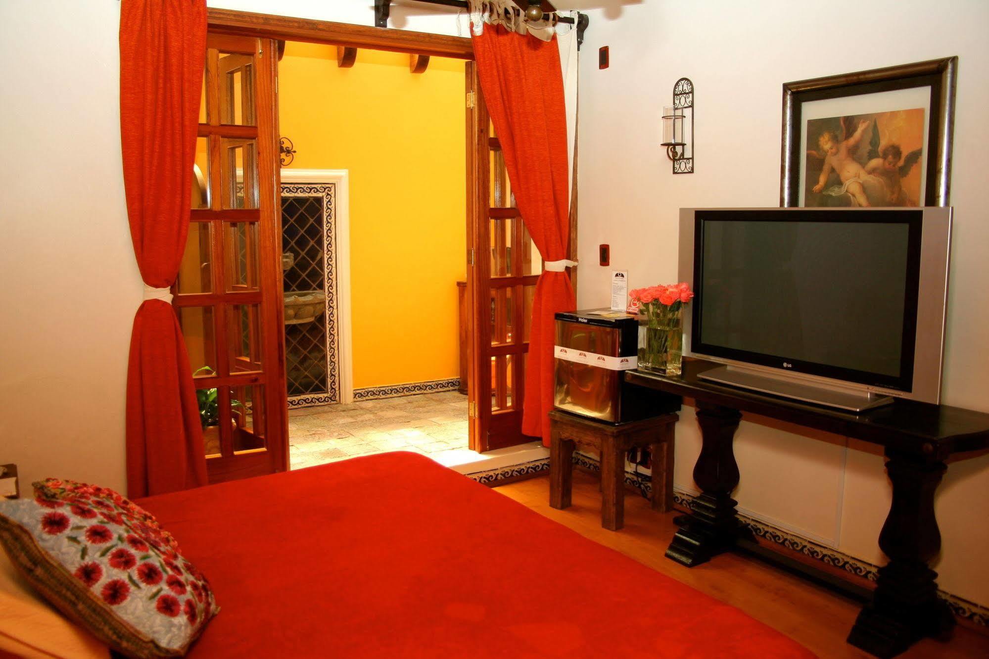 Guest house Casa De Arcangeles