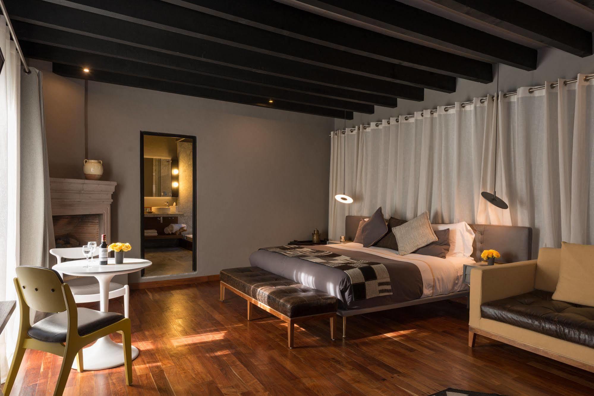 Hotel Dos Casas &