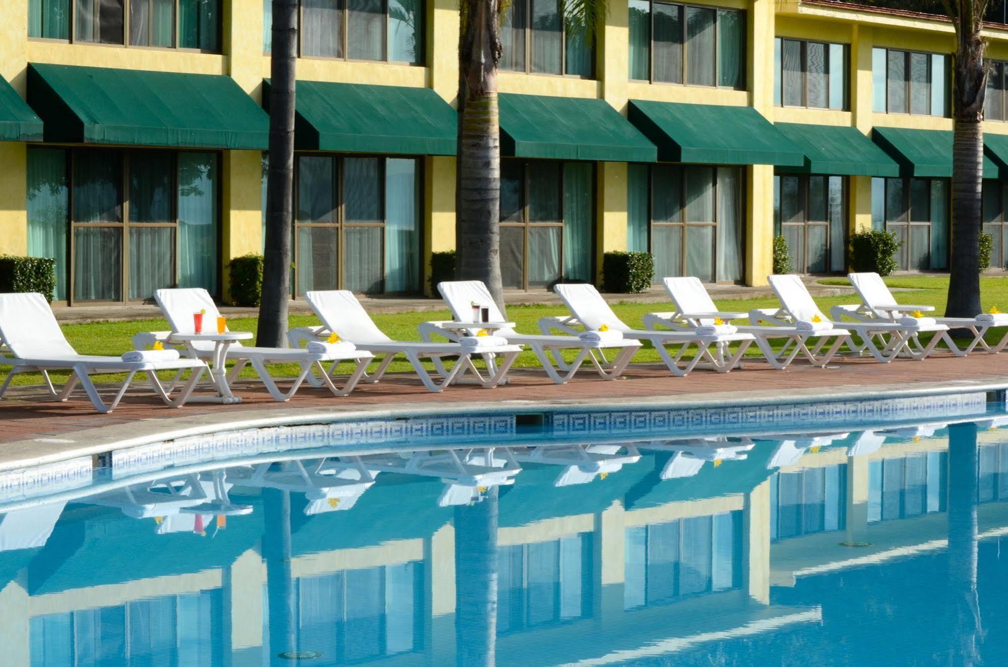 Real De Chapala Hotel 4*