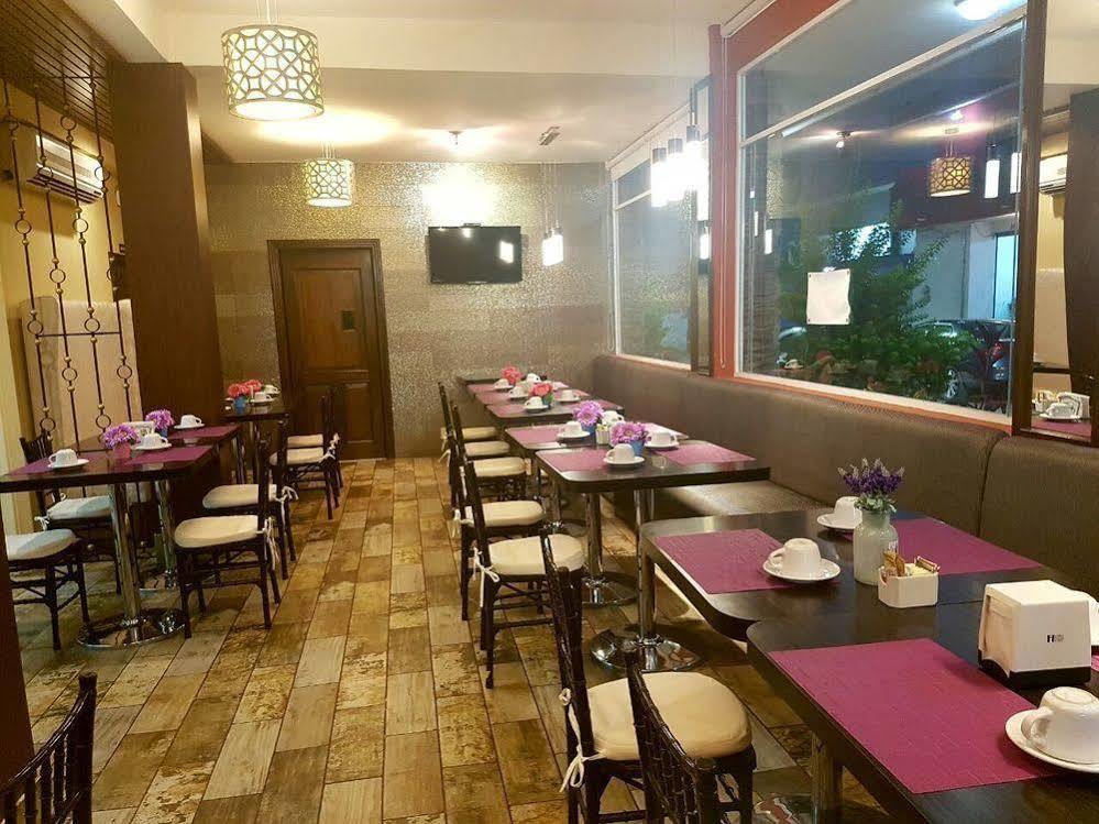San Miguel, En El Centro - Desayuno Gratis Hotel