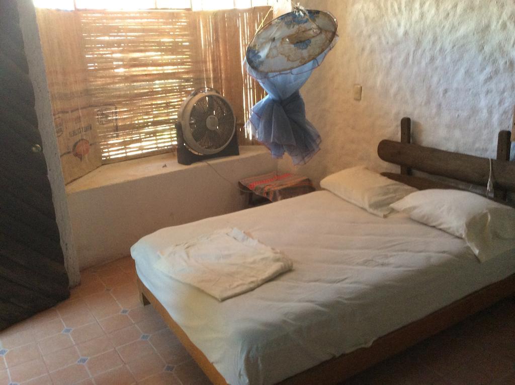 Jacalitos Inn