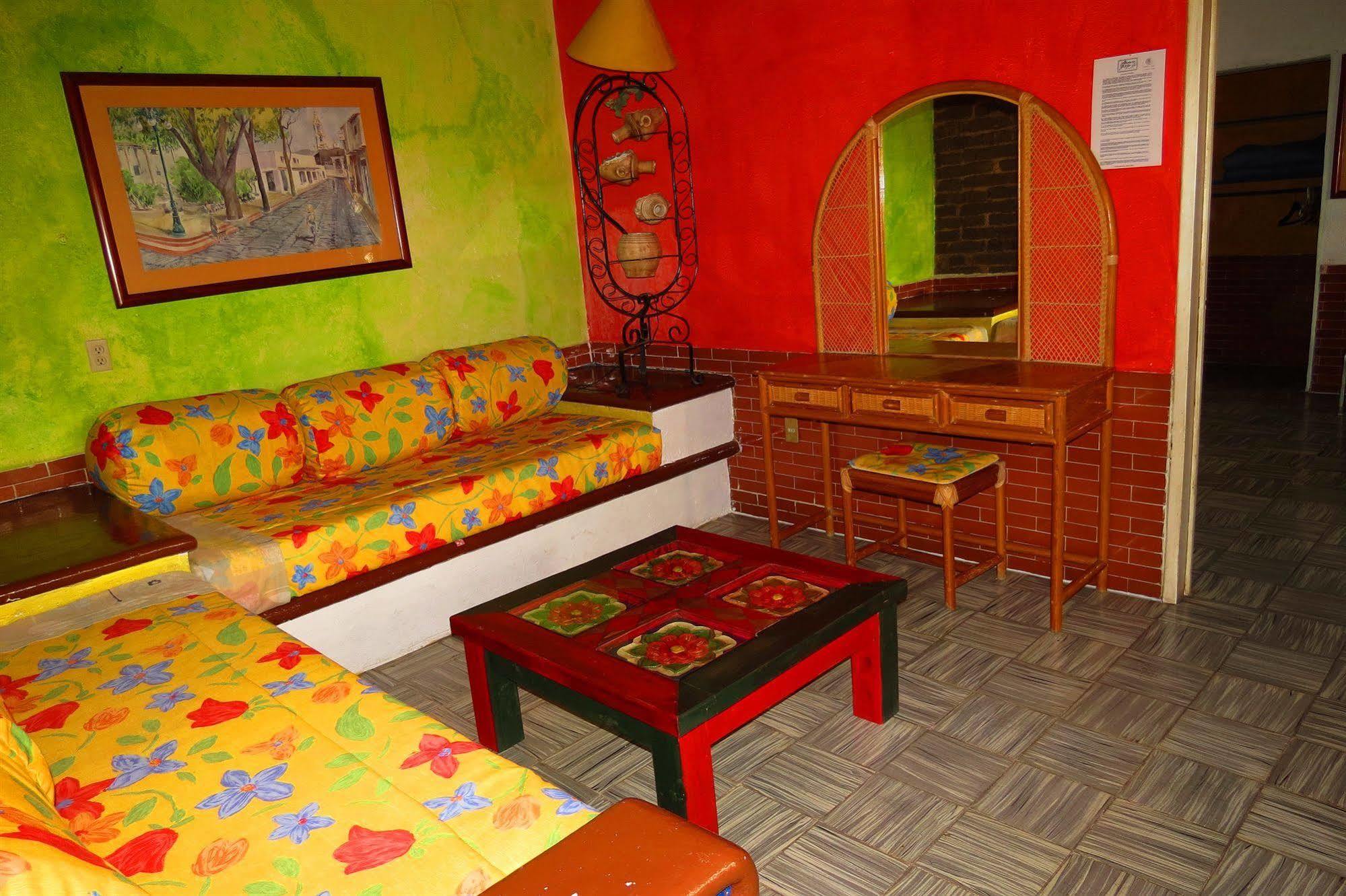 Hotel Plaza 3*