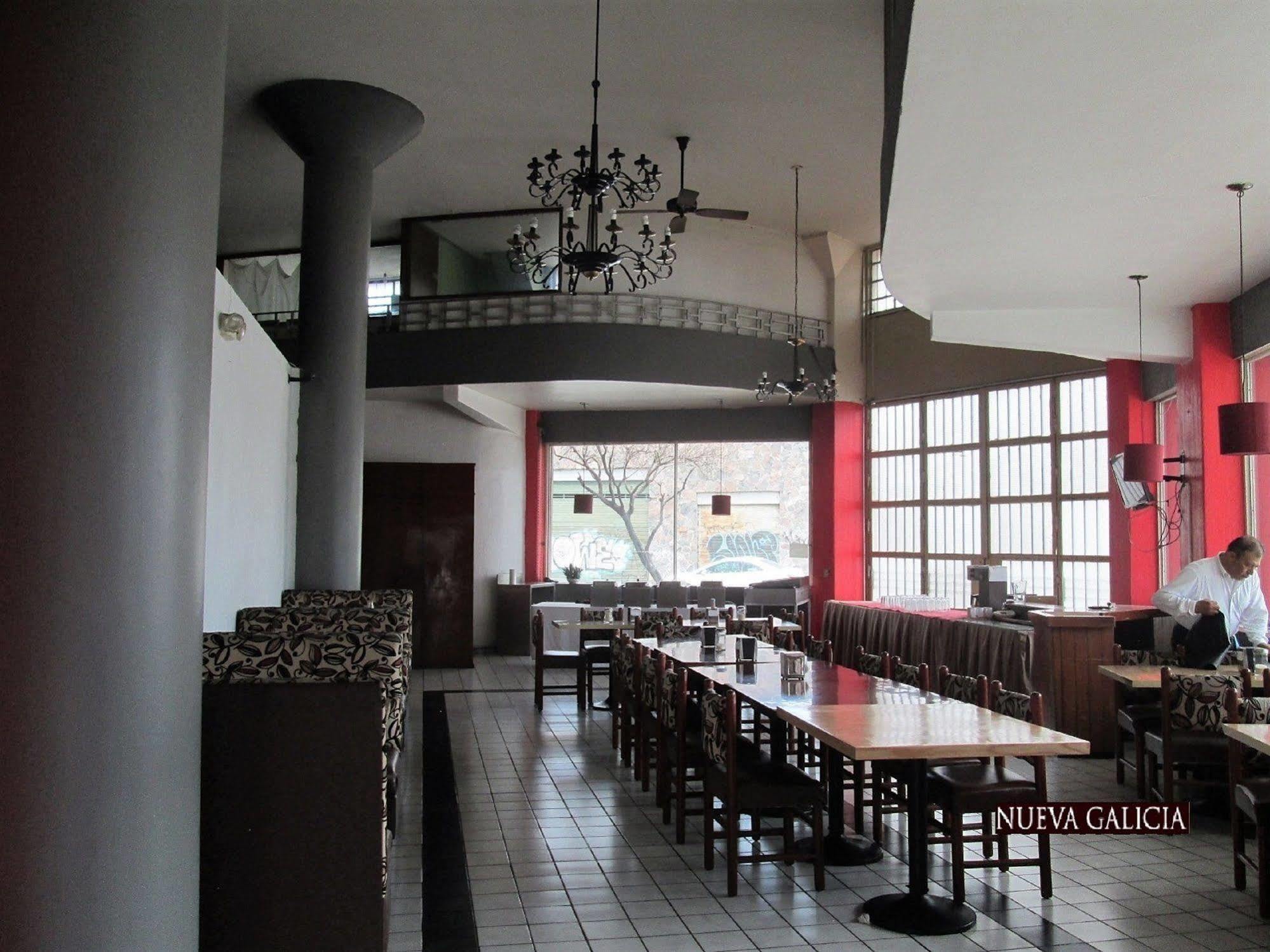 Capital O Nueva Galicia, Guadalajara Centro Downtown 4*