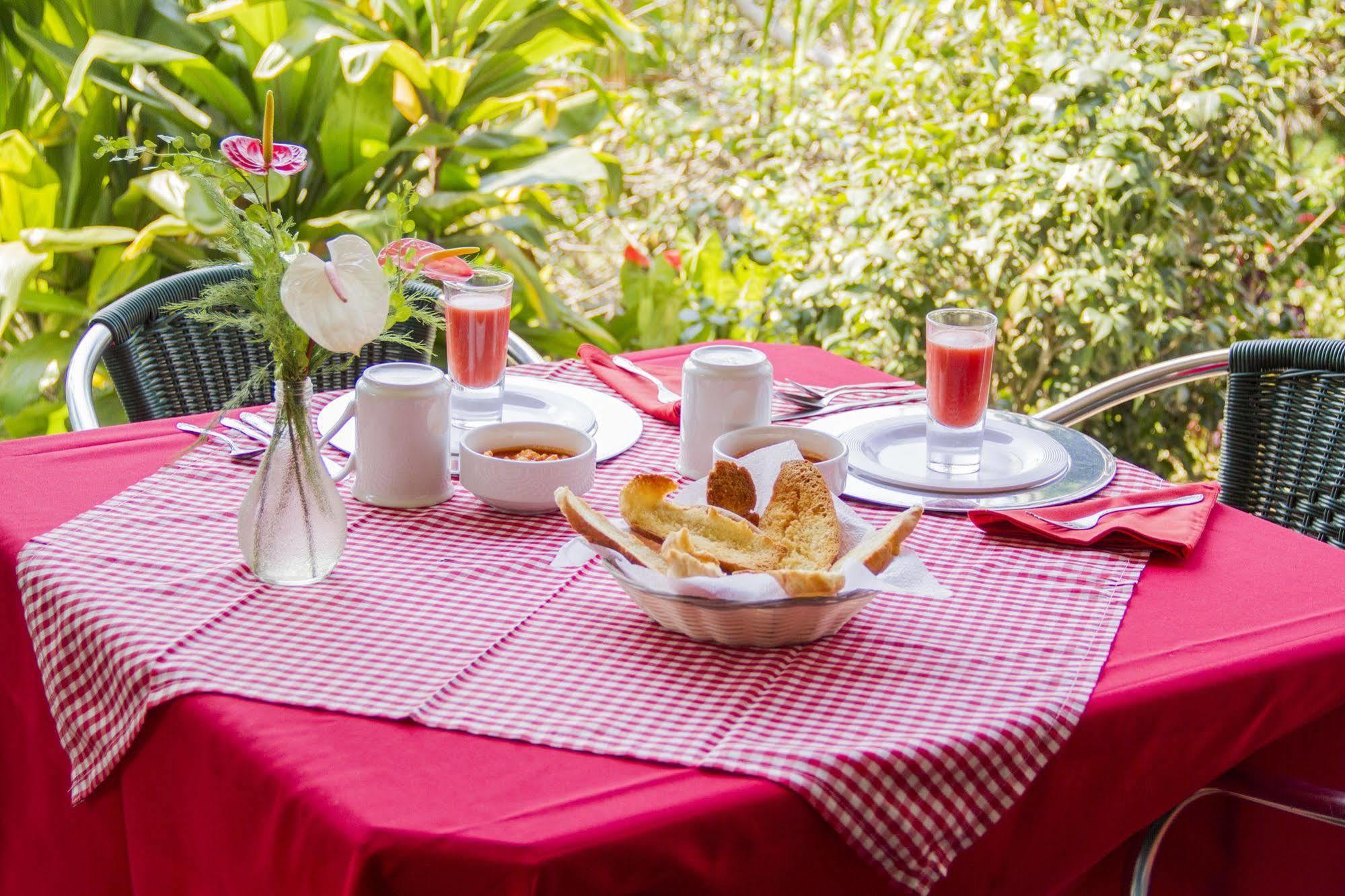 Loma Hotel 4*
