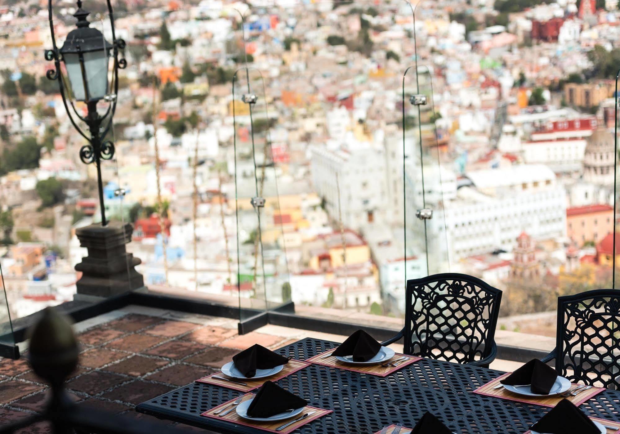 Hotel Mision Grand Casa Colorada