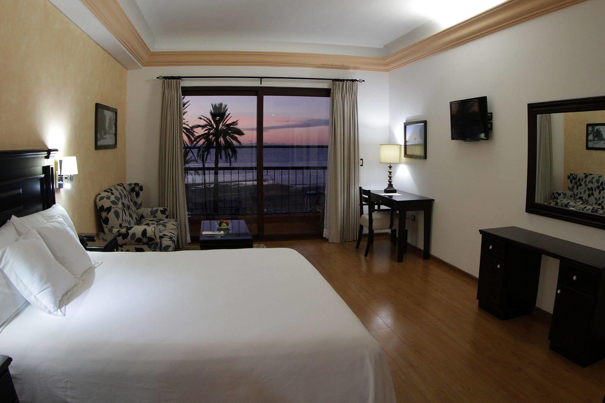 La & Club Hotel La Paz