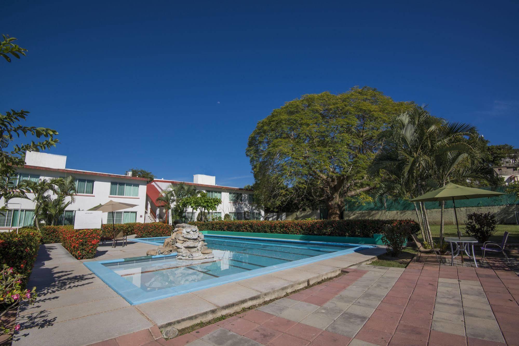 Hotel Parotas Manzanillo