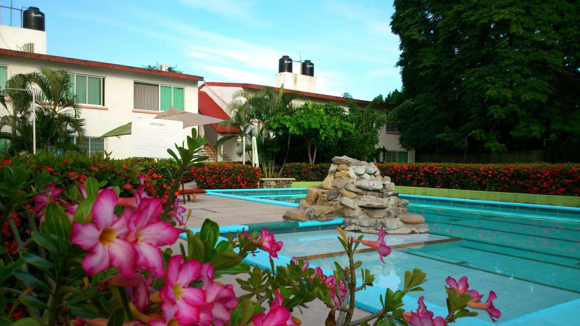 Hotel Parotas Manzanillo