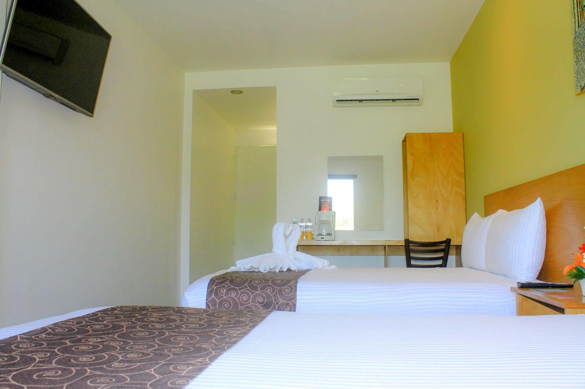 Am Y Plaza Hotel Huatulco
