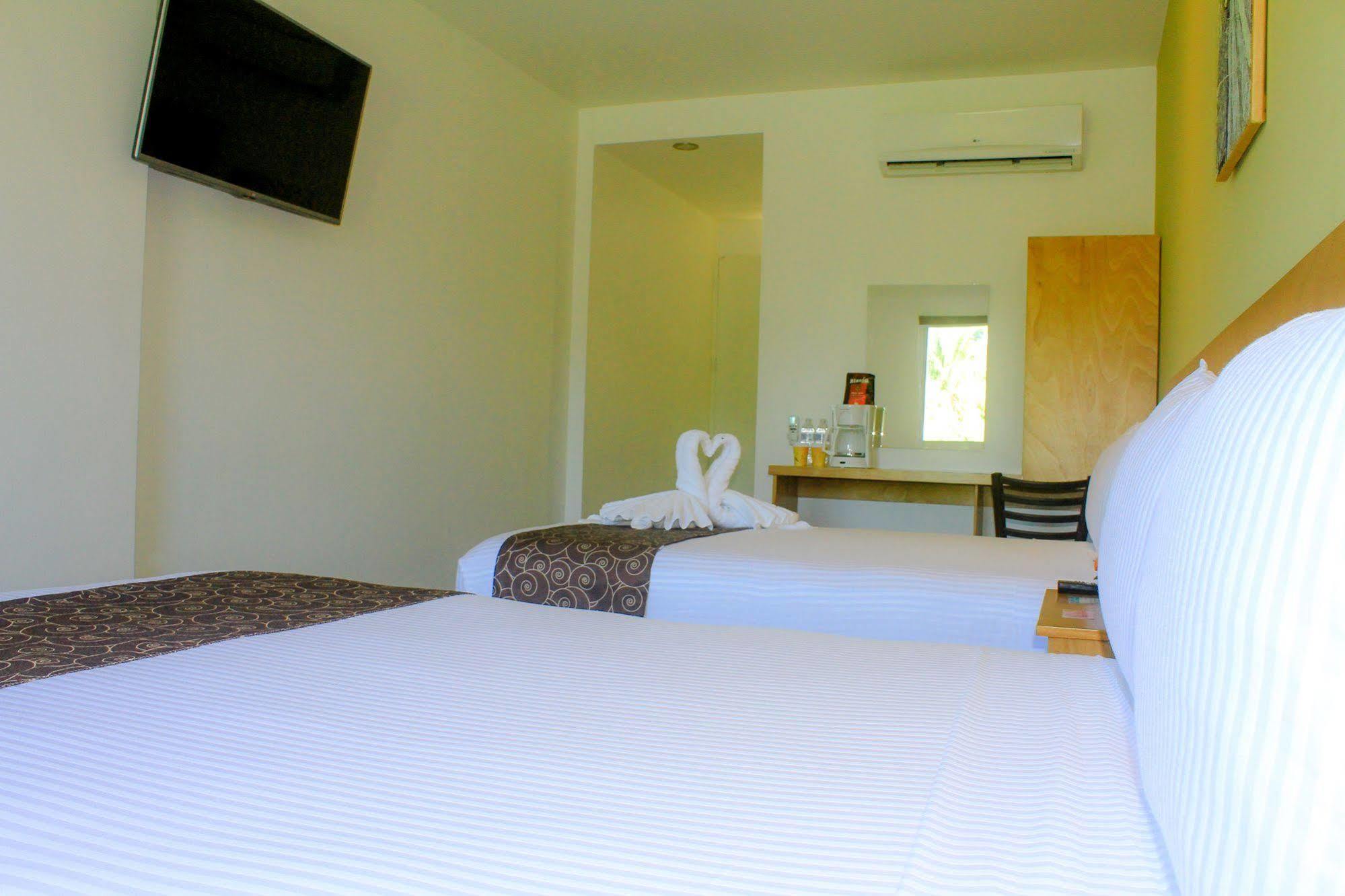 Hotel Am Y Plaza