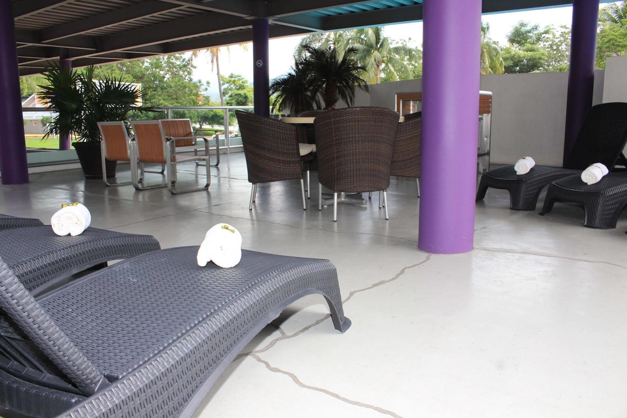 Am Y Plaza Hotel 3*