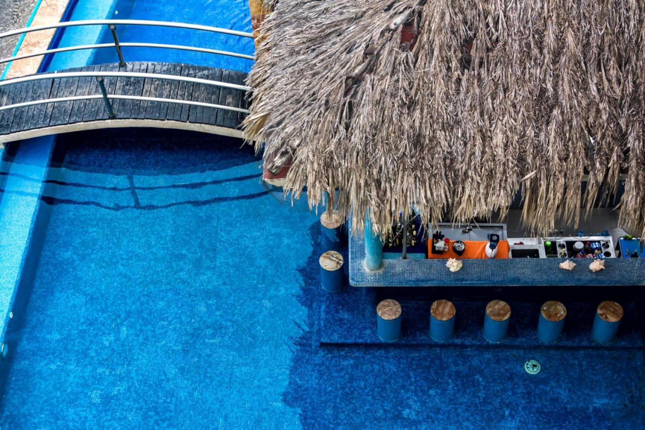 Hotel Artisan Playa Esmeralda Family