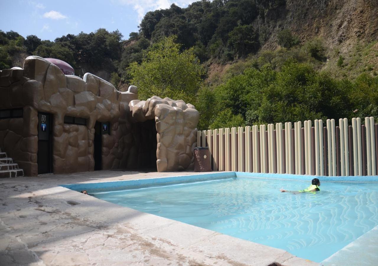 Y Aguas Termales De Hotel 5*