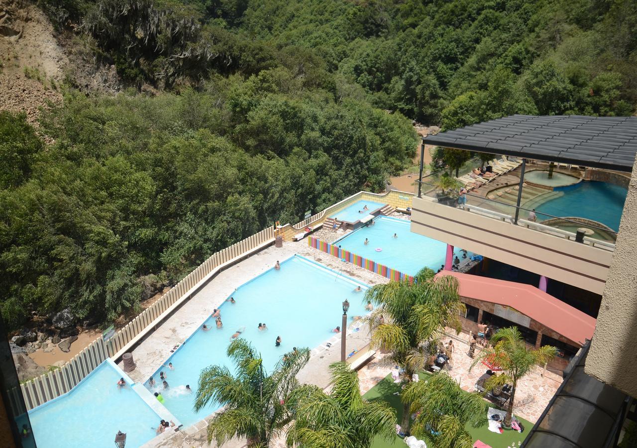 Y Aguas Termales De Hotel 5*