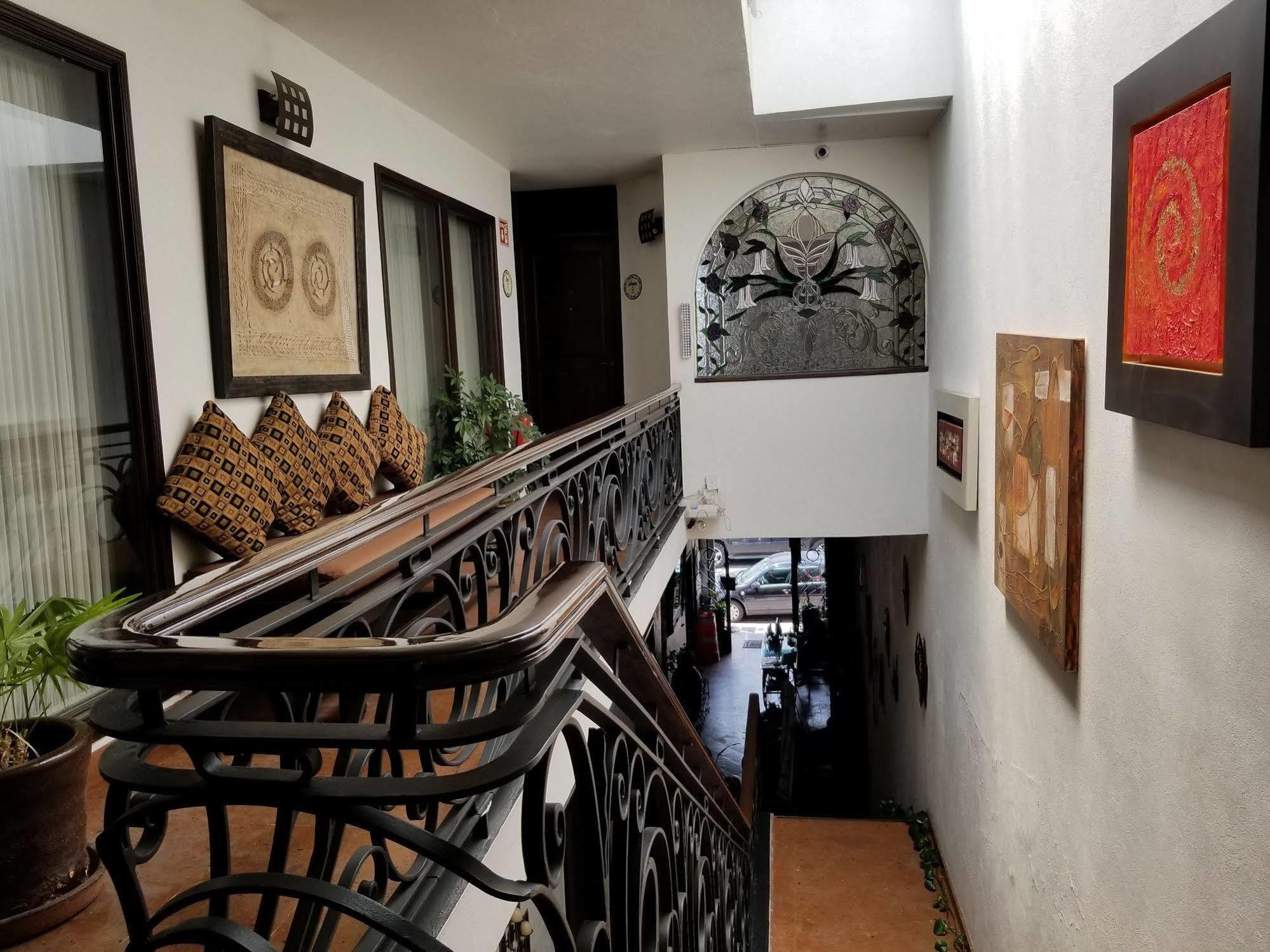 Hotel Sofia 3*