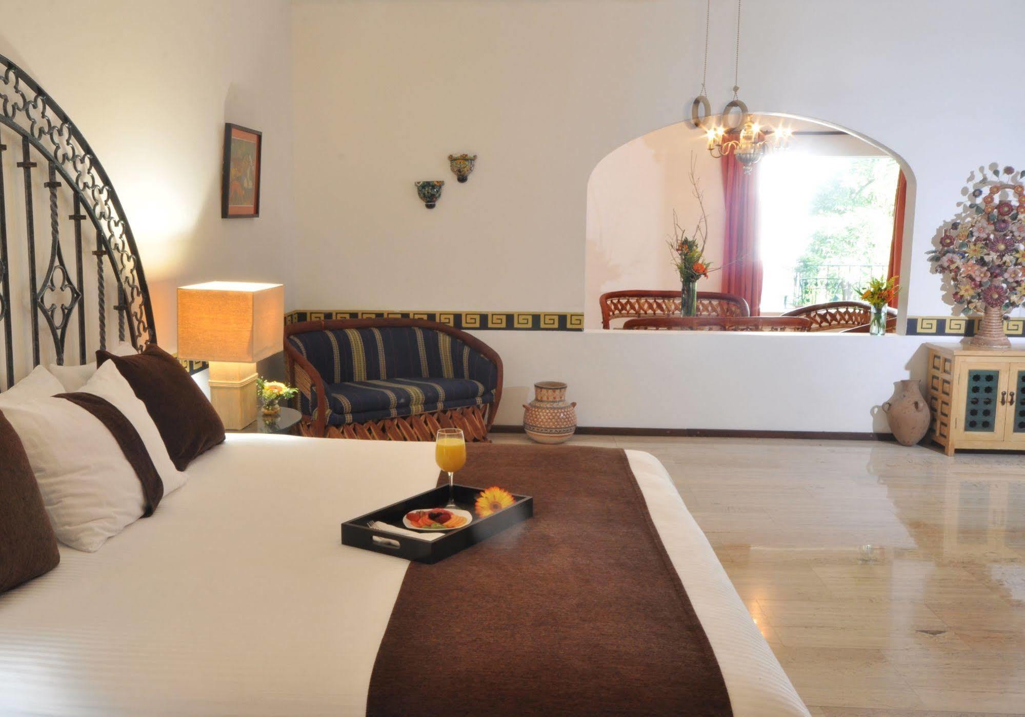 Hotel Mision Grand 4*